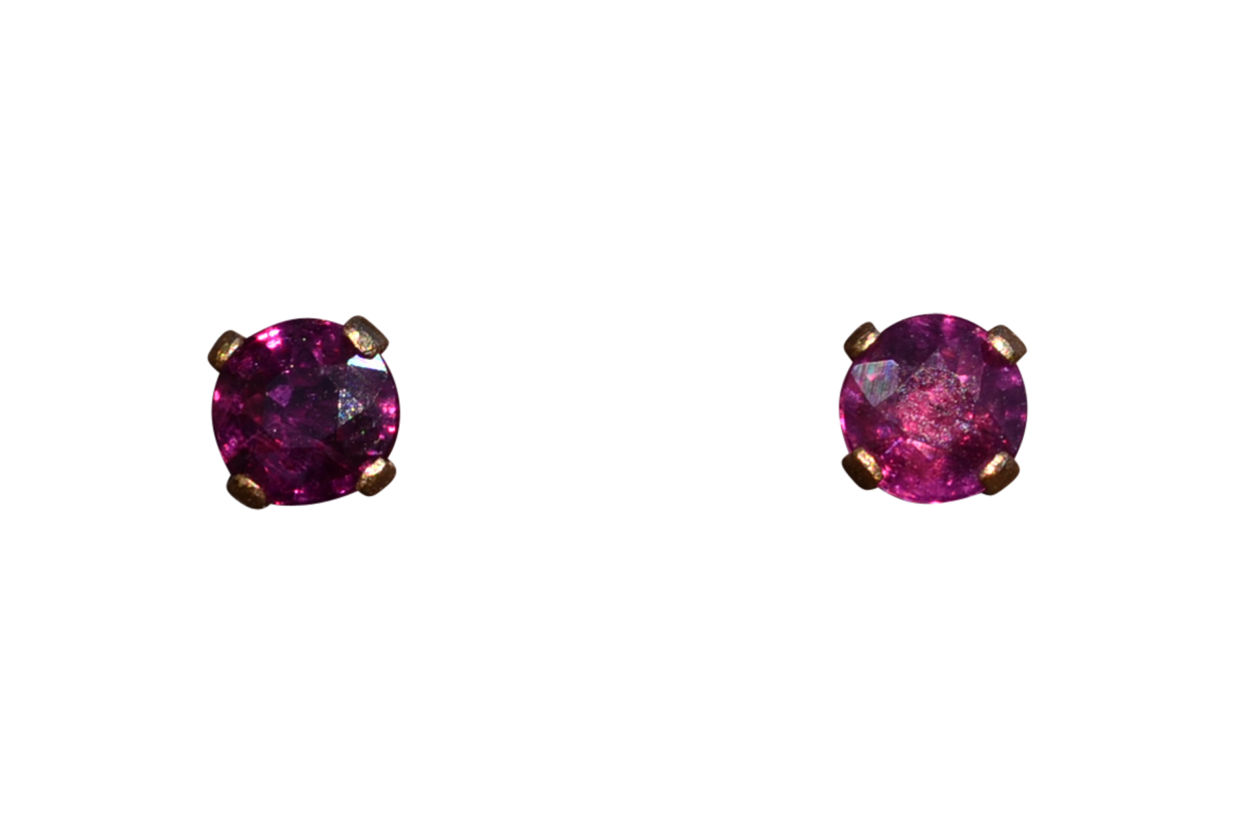 The Gar: Natural Garnet Stud Earrings in Yellow Gold