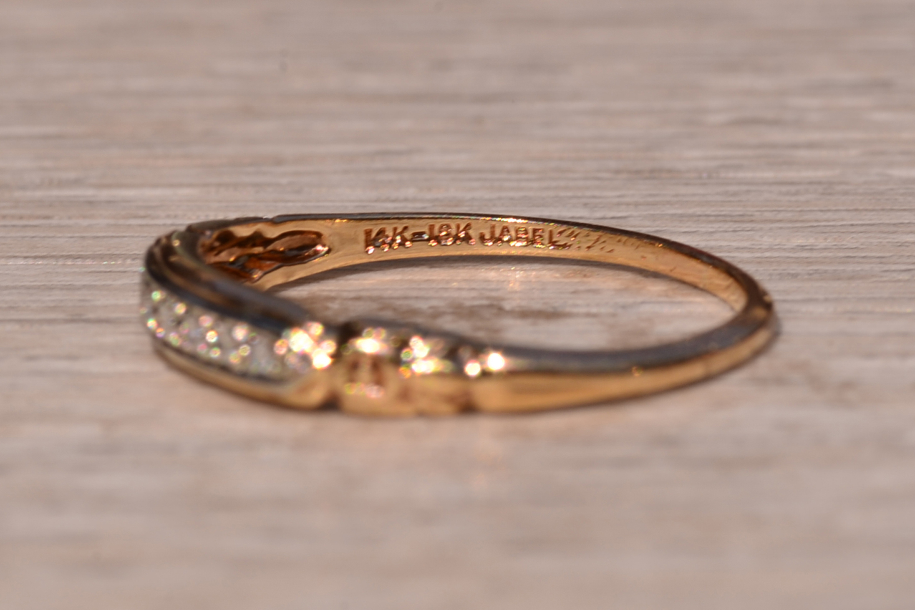 SOLD - The Hedges Lane: Retro Era Two Tone Natural Diamond Band by Jabel - Image 8