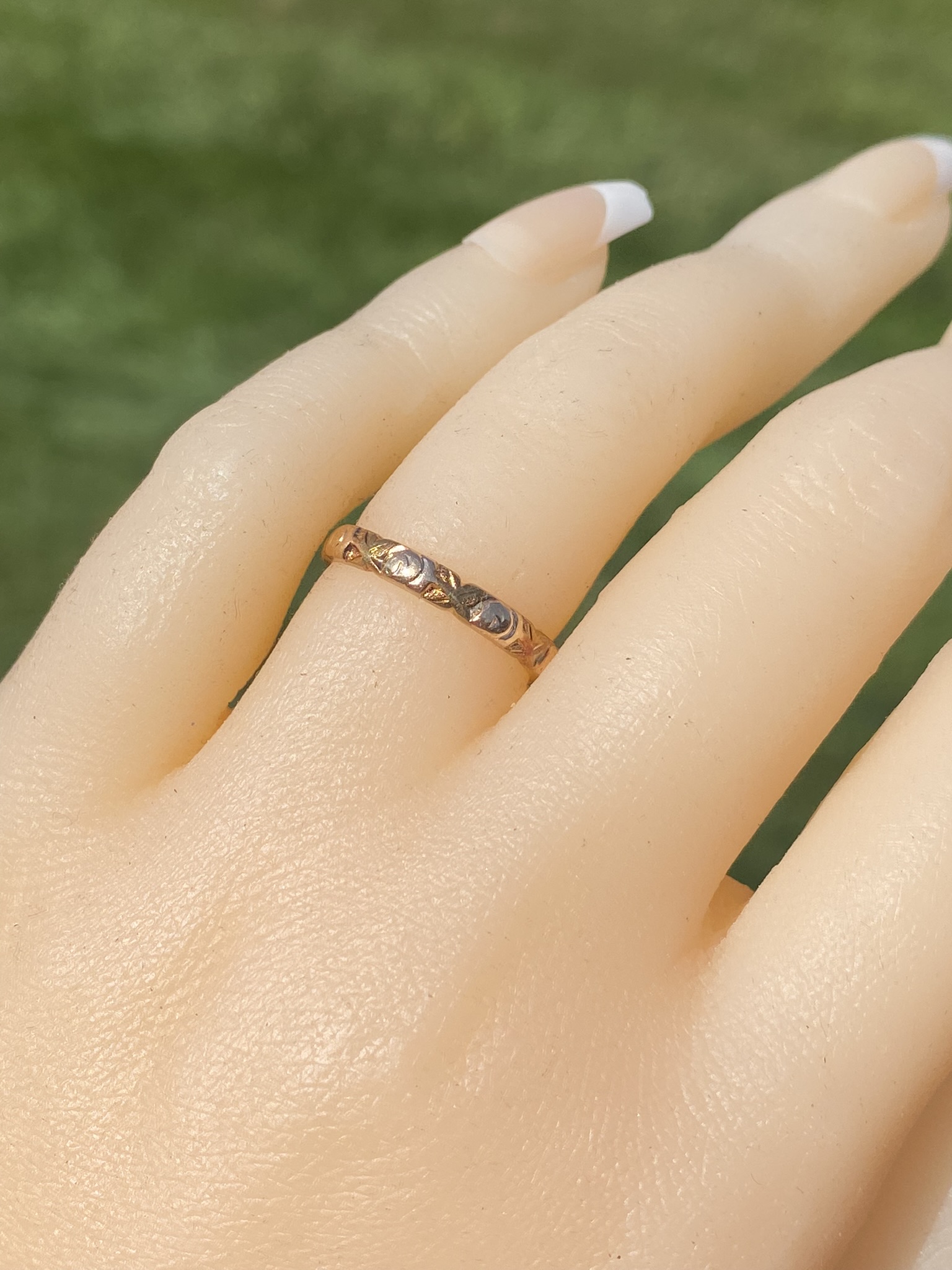 SOLD - The Second House Road: Antique Jabel Signed Rose Gold Band with Floral Pattern - Image 7