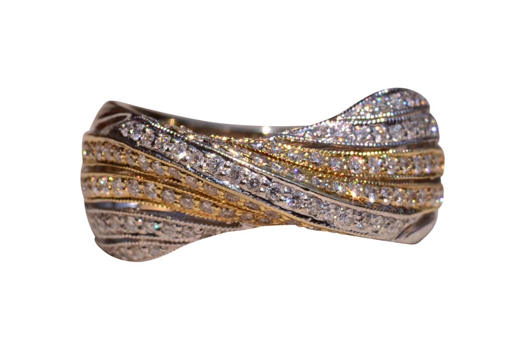 The South Eton: Two Tone Twist Band set with Natural Diamonds