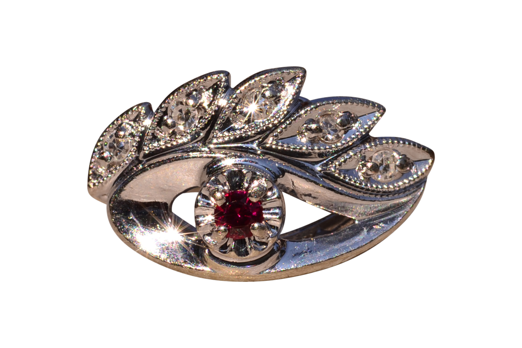 The Faraday Street: Retro Era Eye Ring with Ruby and Diamonds