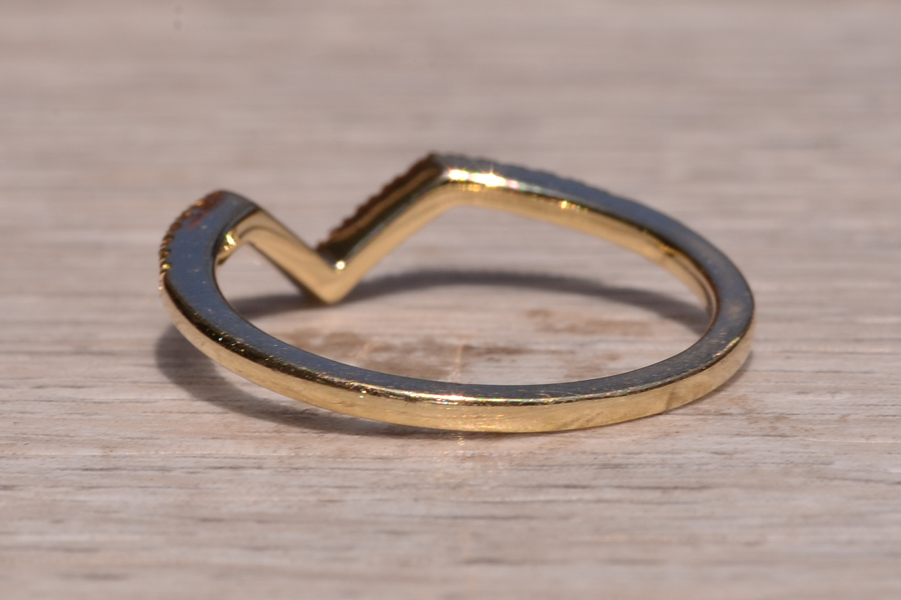 The Edison Street: Yellow Gold Diamond Chevron Band - Image 4