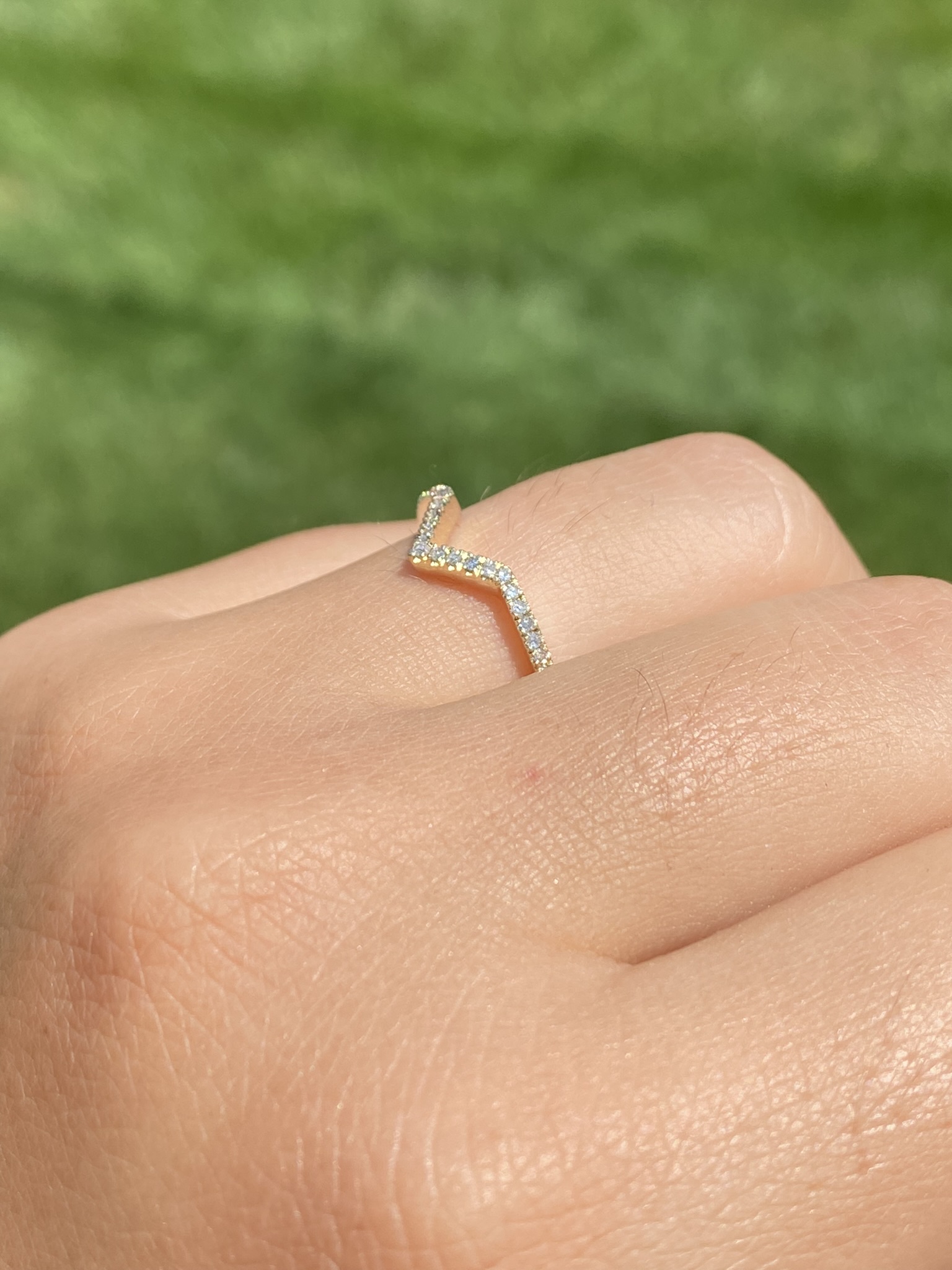 The Edison Street: Yellow Gold Diamond Chevron Band - Image 10