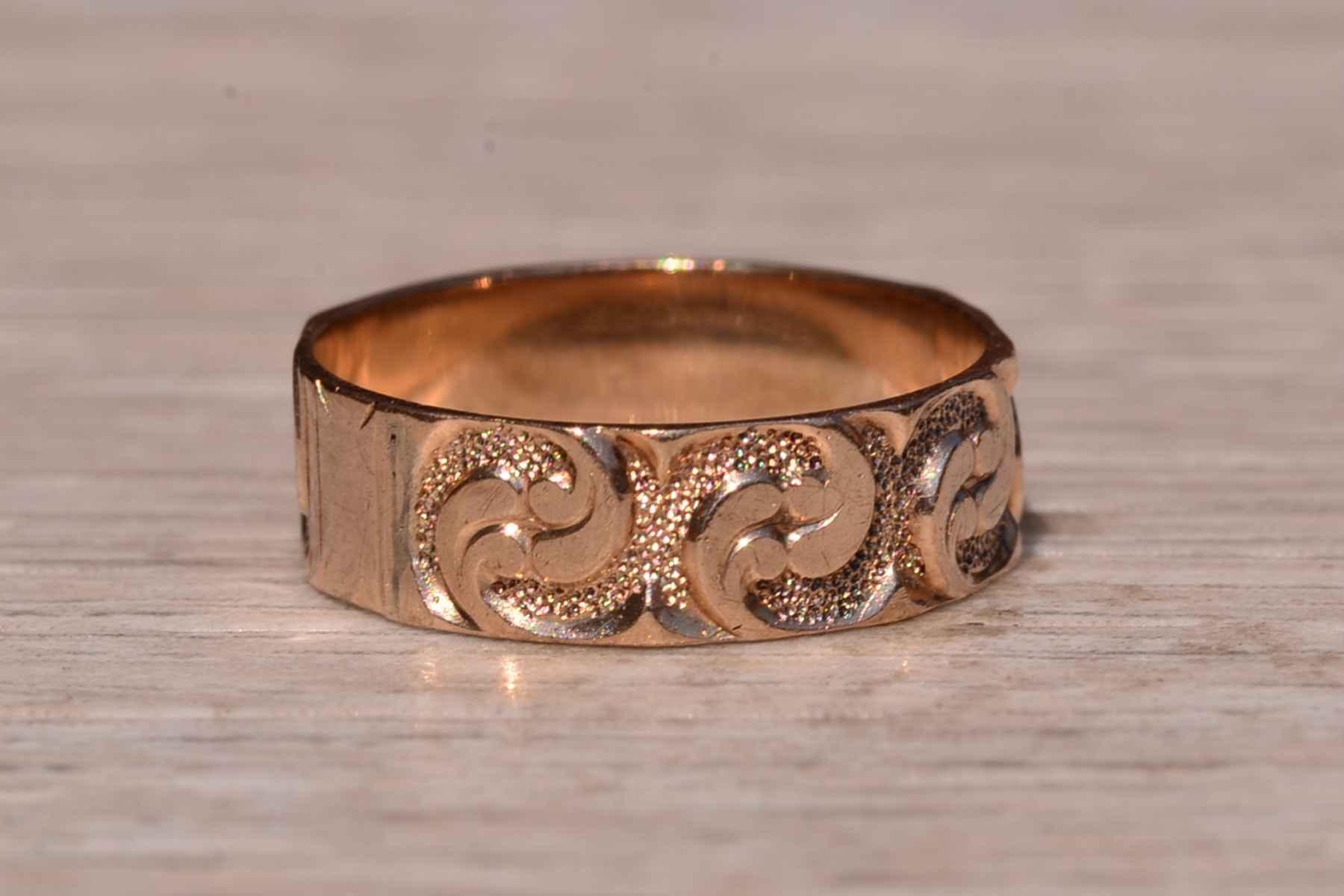 SOLD - The Revere Road: Georgian Era Band in Rose Gold with Hand Engraving - Image 5