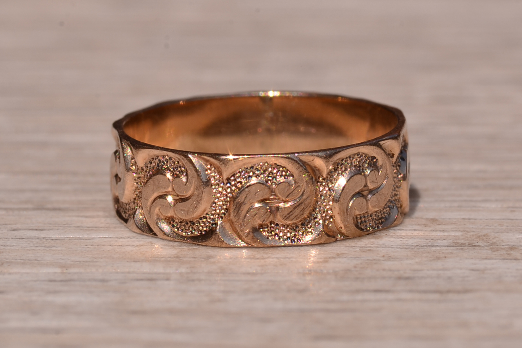 SOLD - The Revere Road: Georgian Era Band in Rose Gold with Hand Engraving - Image 6