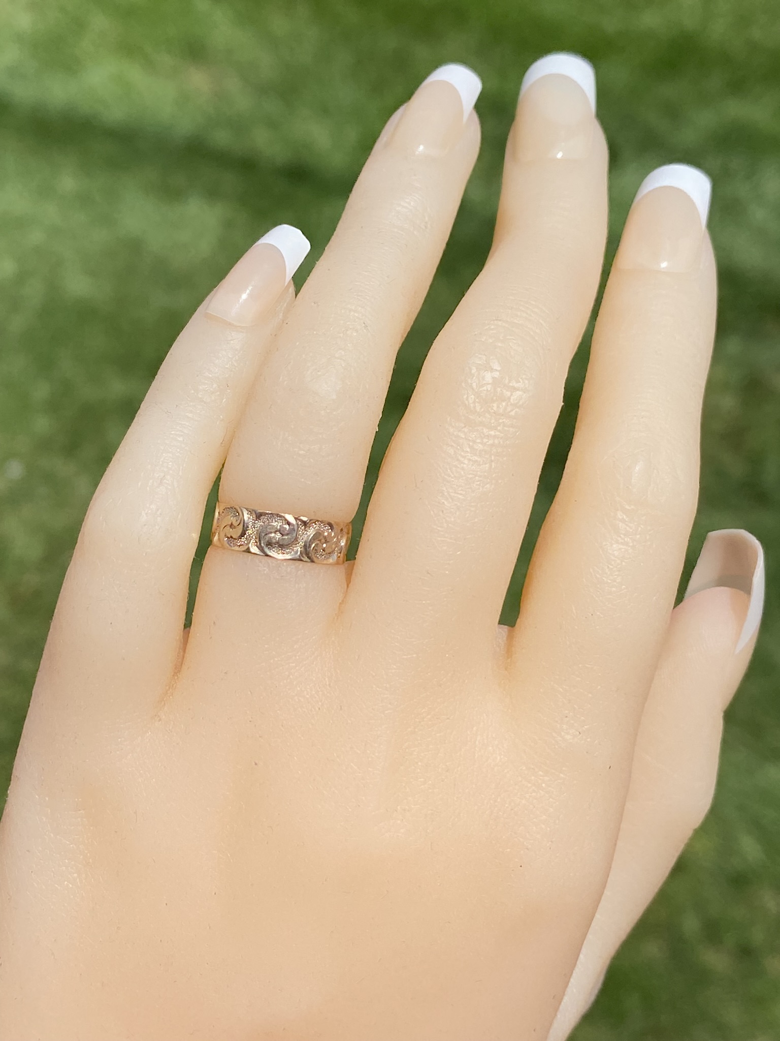 SOLD - The Revere Road: Georgian Era Band in Rose Gold with Hand Engraving - Image 7