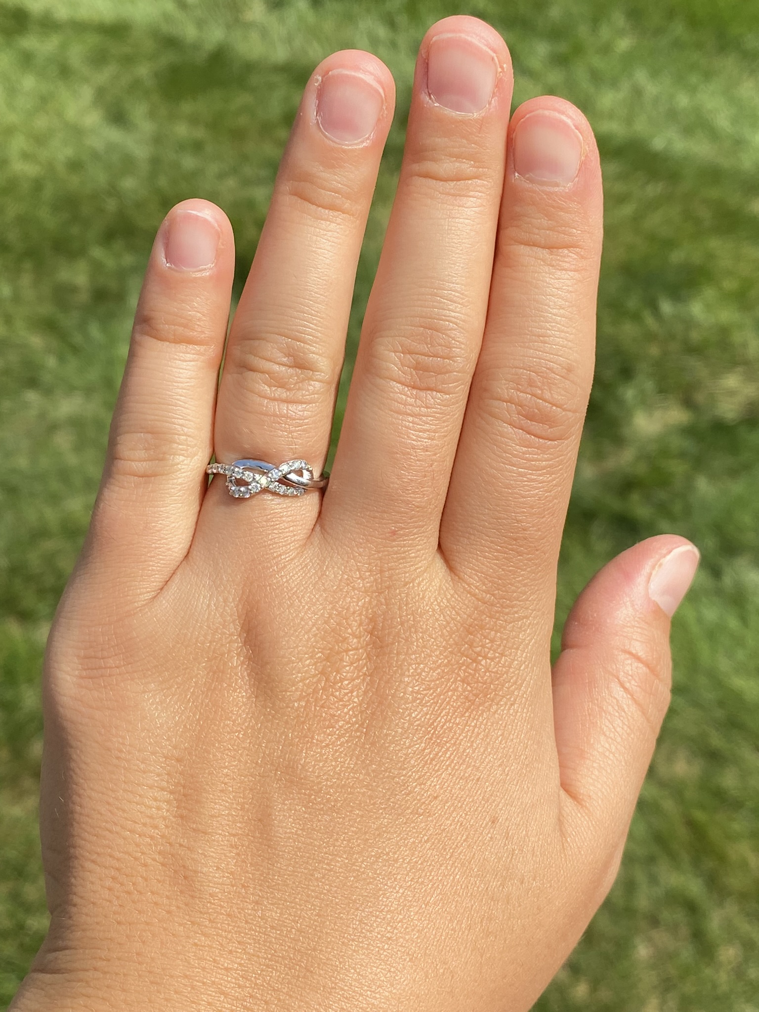 The Grove Road: White Gold Natural Diamond Love Knot Ring - Image 8