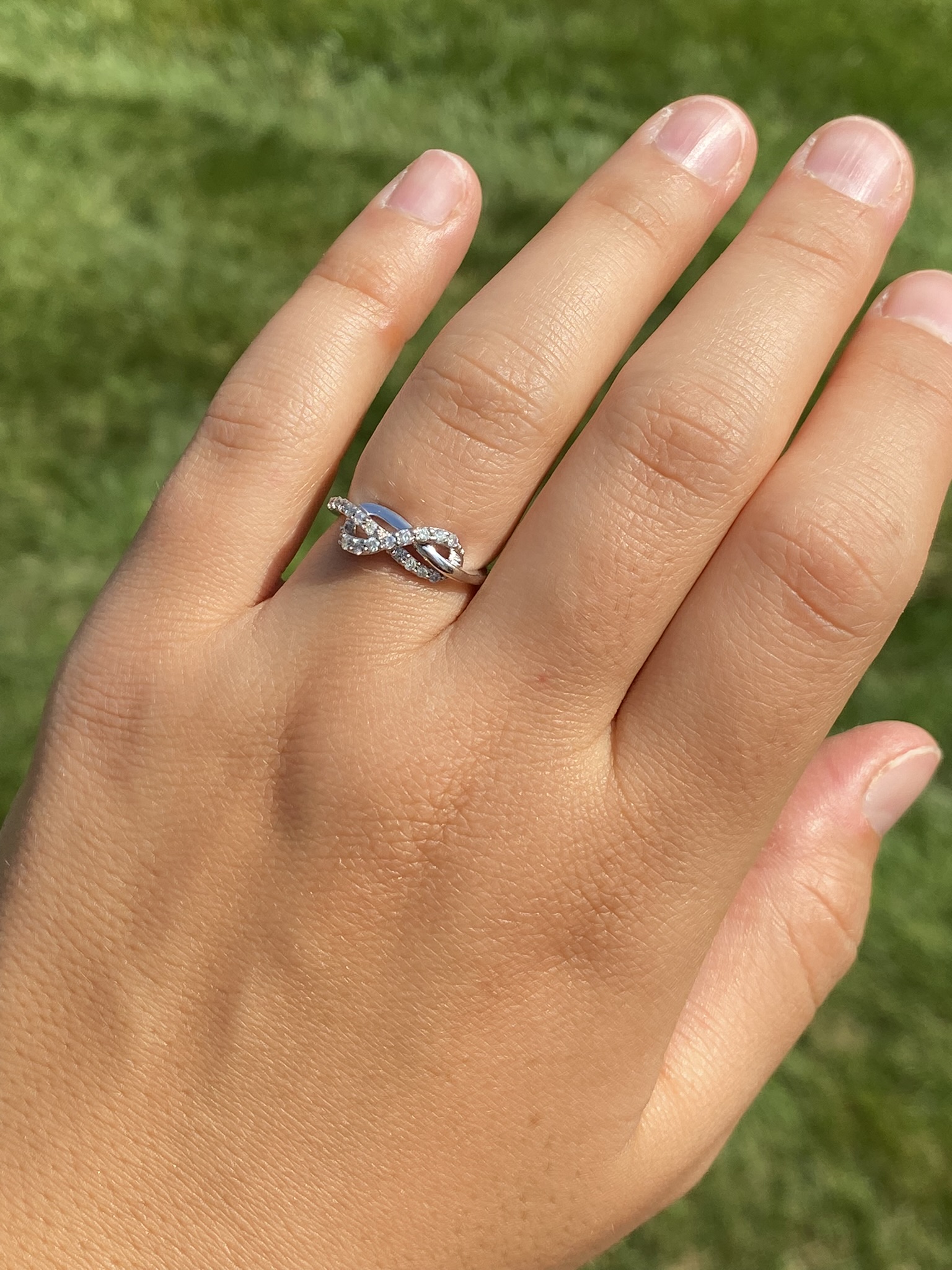 The Grove Road: White Gold Natural Diamond Love Knot Ring - Image 9