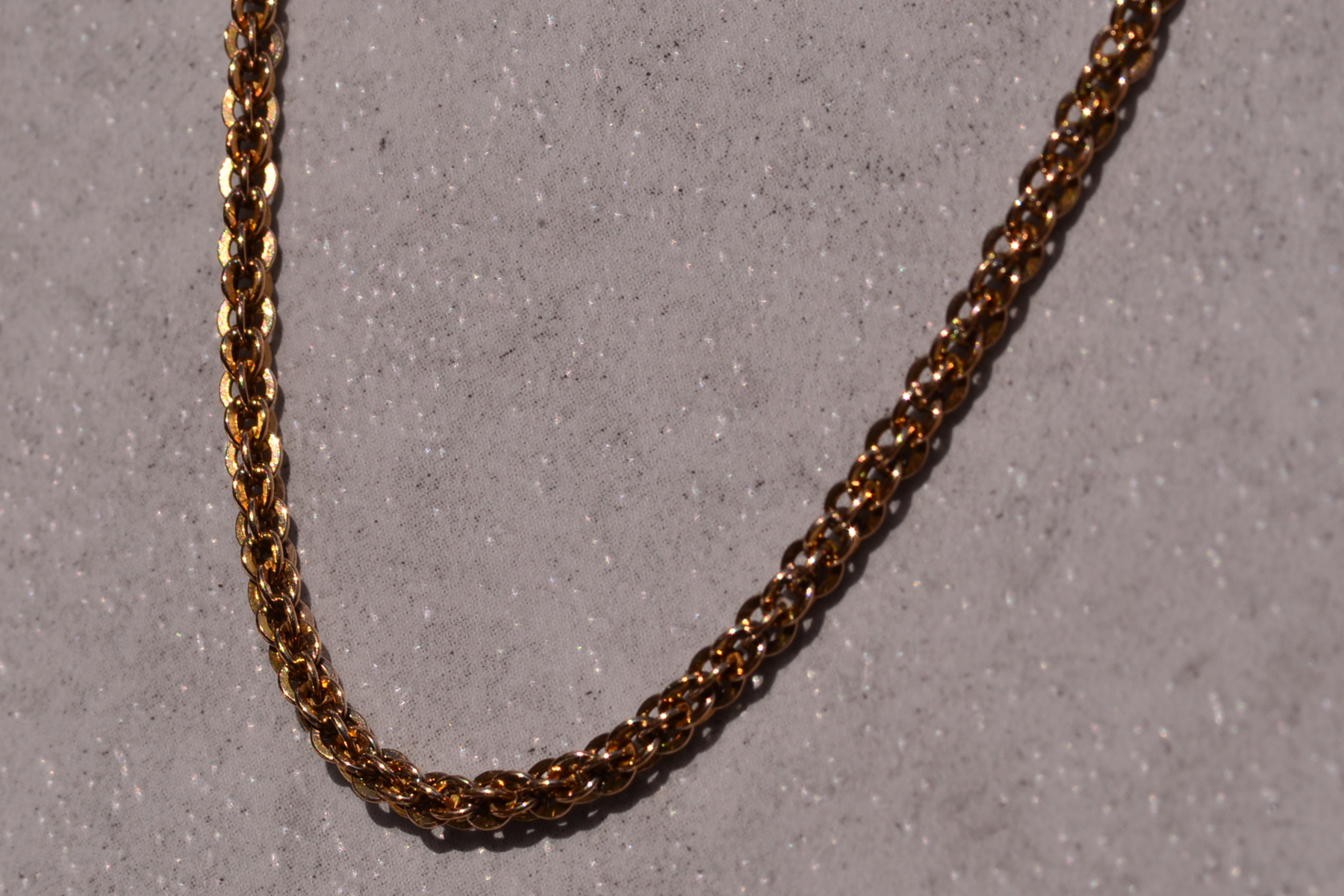 The 4th Street: Antique Victorian Chain in Rose Gold - Image 3