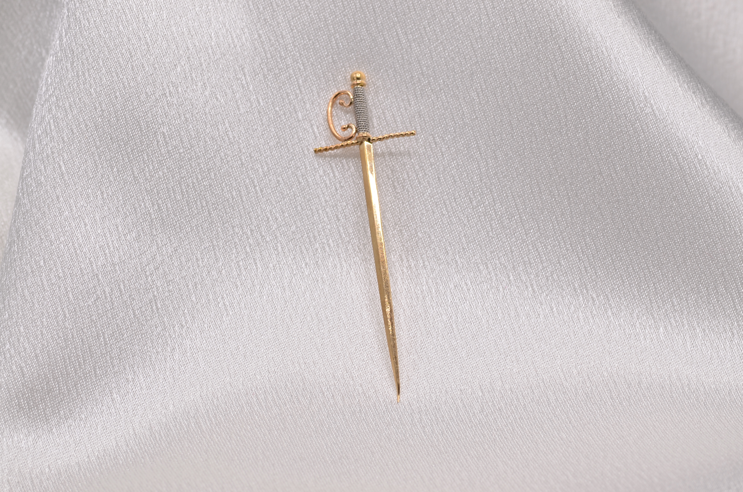 SOLD - The 12th Street: Gold Sword Toothpick in Tricolor Gold - Image 2