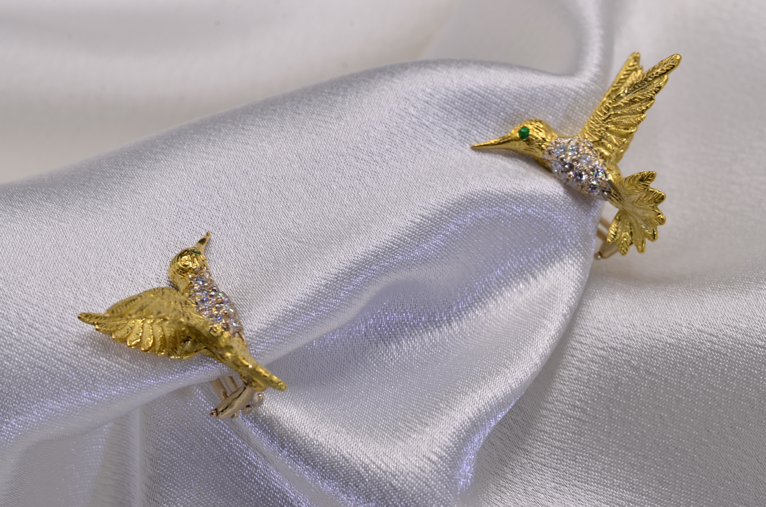 SOLD - The 18th Street: Mid Century Hummingbird Earrings in Yellow Gold - Image 3