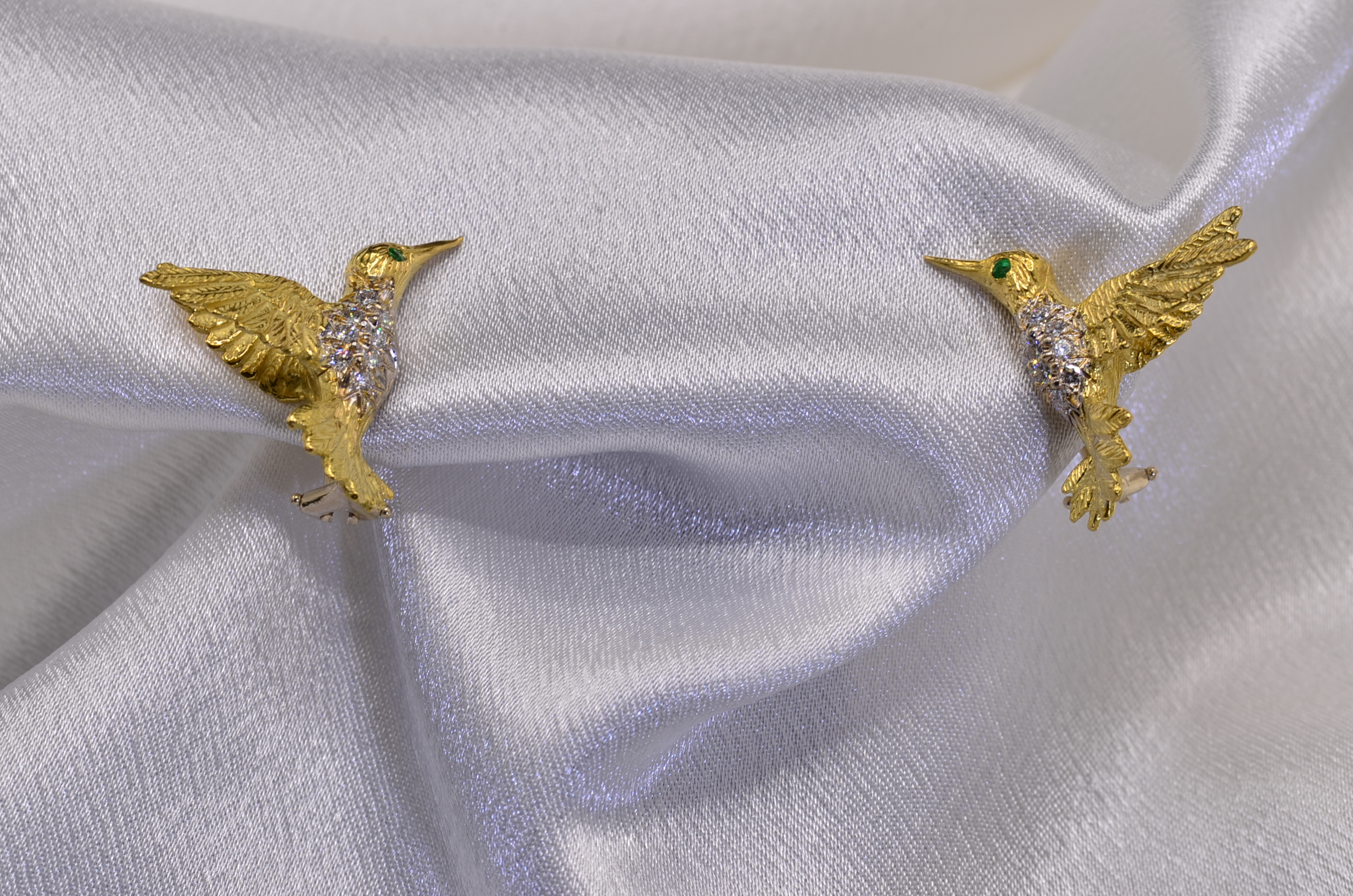 SOLD - The 18th Street: Mid Century Hummingbird Earrings in Yellow Gold - Image 4