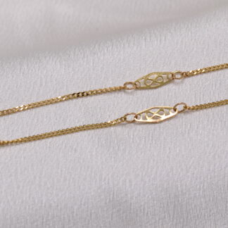 SOLD - The 61st Street: Vintage Yellow Gold Station Chain