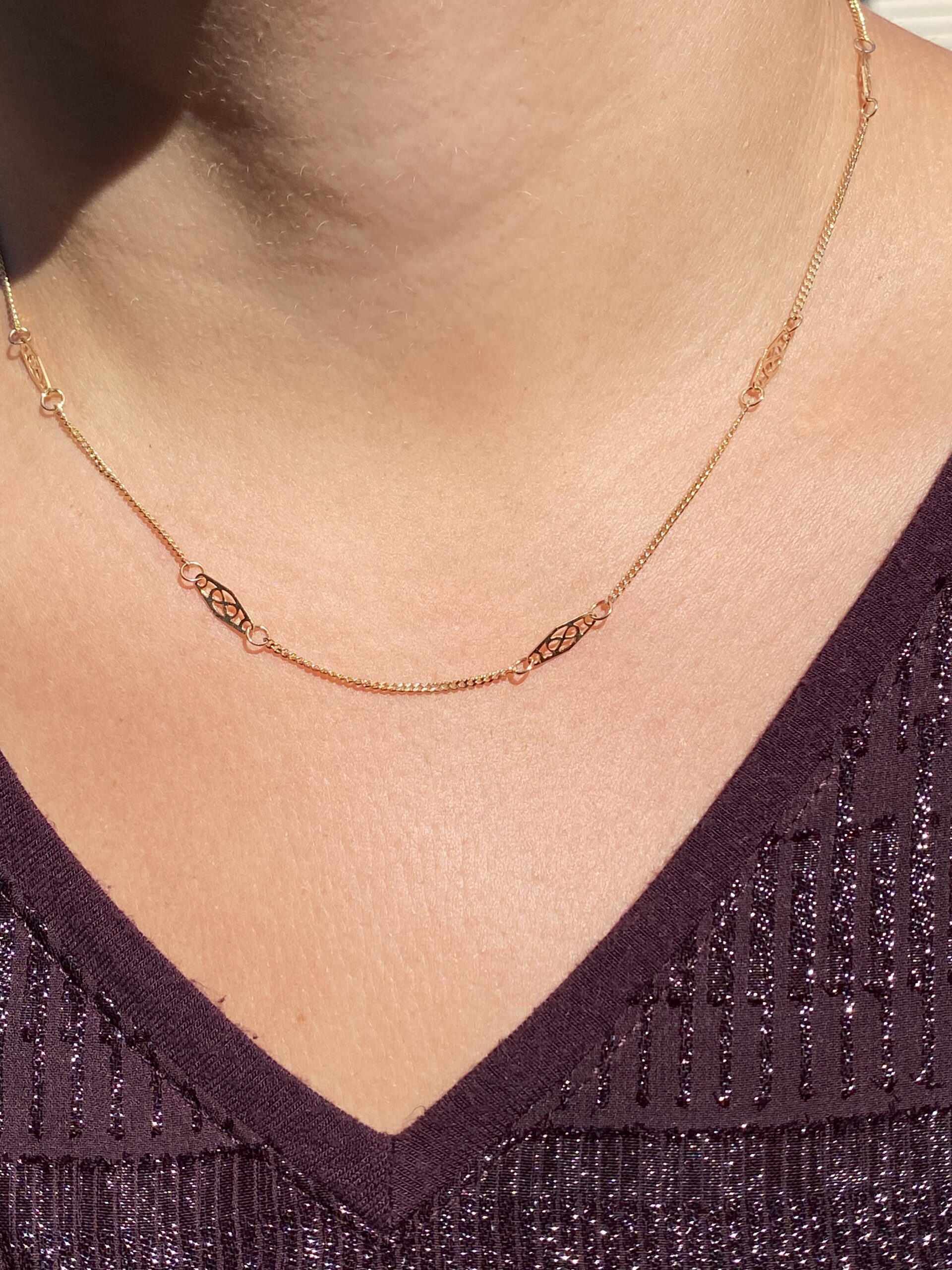 SOLD - The 61st Street: Vintage Yellow Gold Station Chain - Image 4