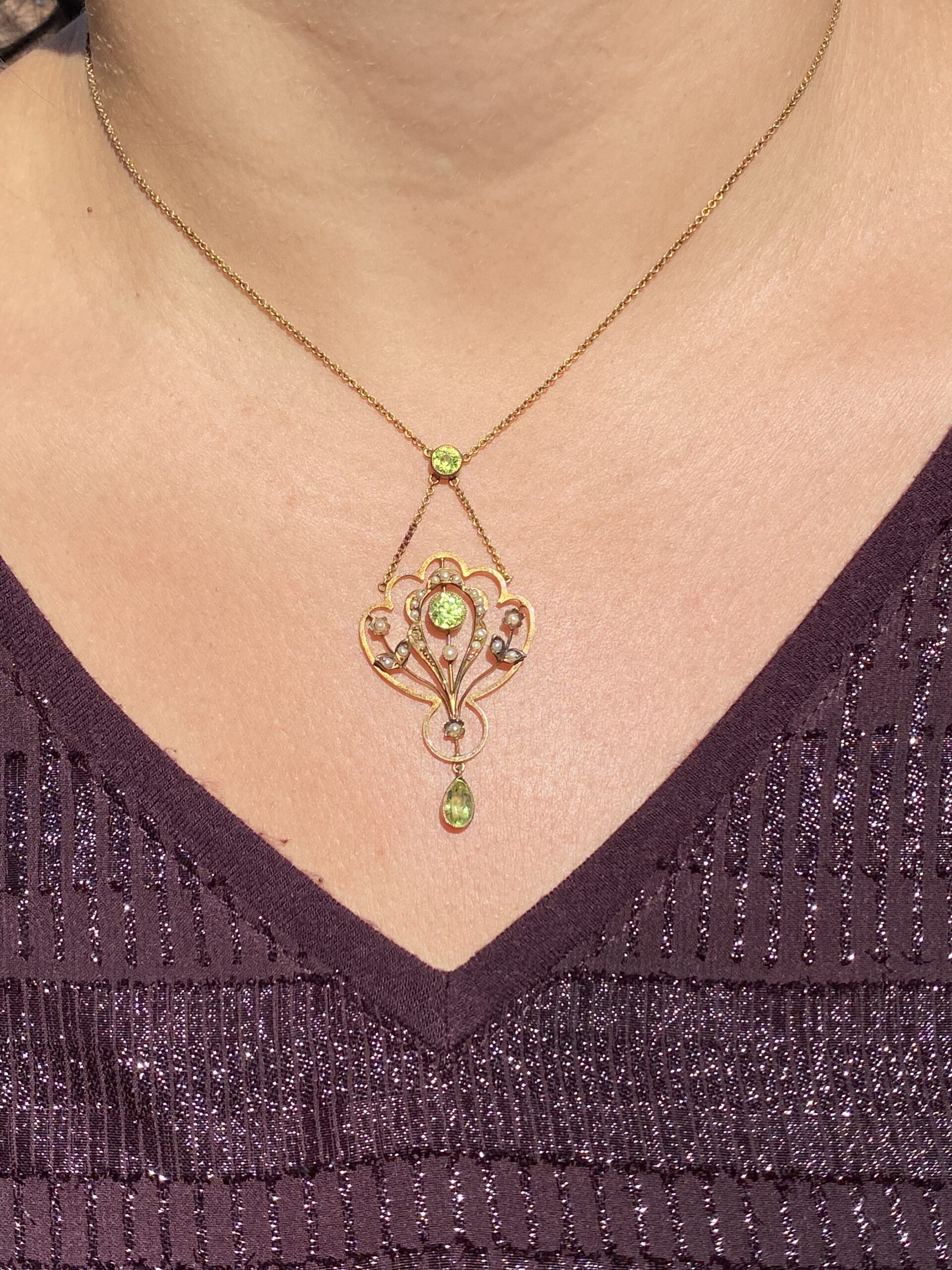 SOLD - The 62nd Street: Art Nouveau Necklace Set with Peridot and Seed Pearl - Image 4