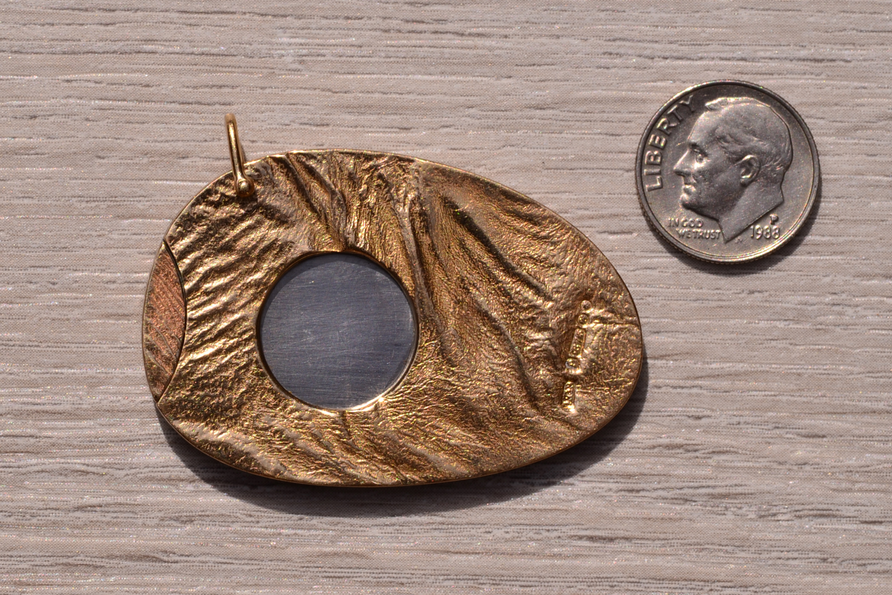 The 184th Street: Signed Yellow Gold Cigar Cutter - Image 2