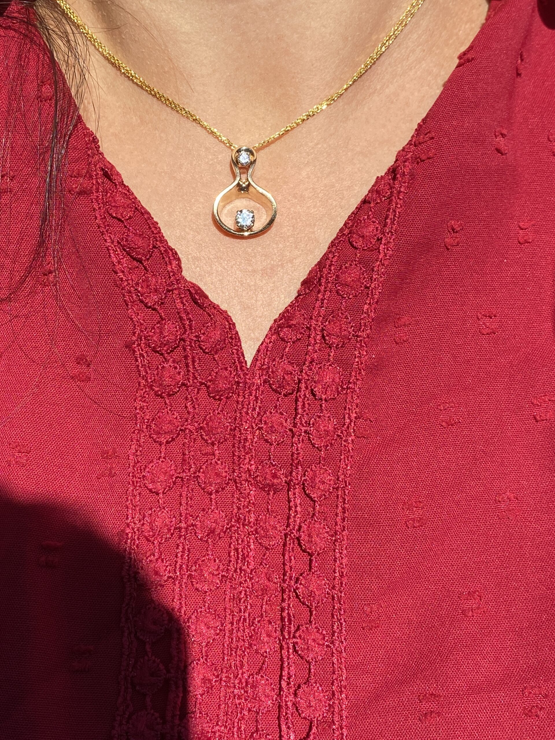 The 140th Street: Vintage Yellow Gold and Natural Diamond Modernist Pendant - Image 4