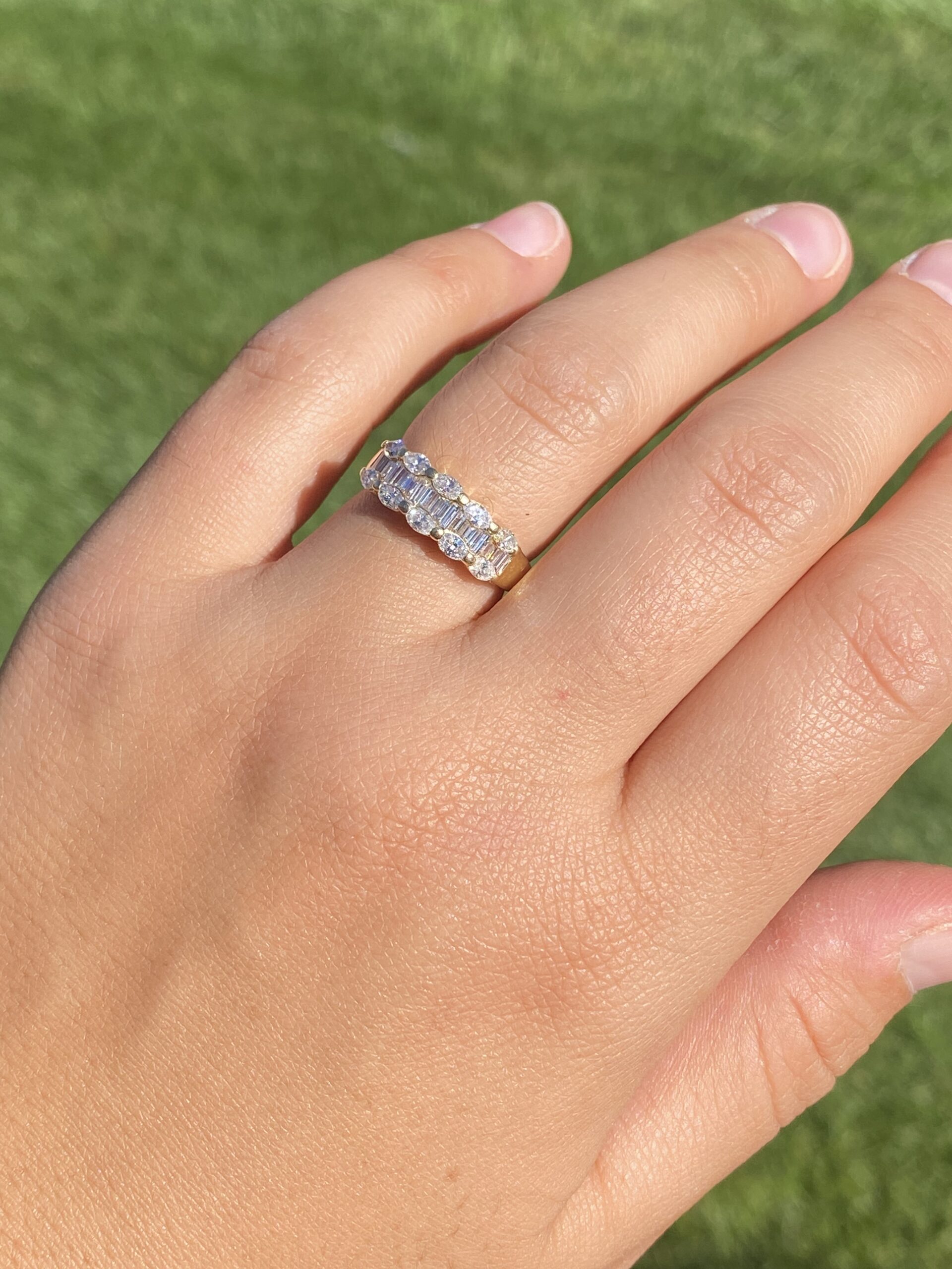The 99th Street: Outstanding Diamond Cocktail Ring in Yellow Gold - Image 9