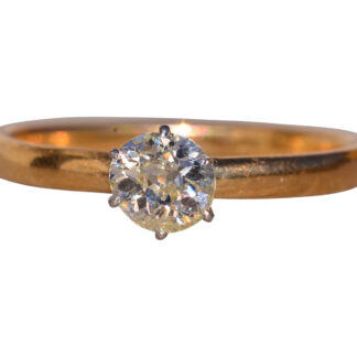The Vico: Signed Antique Solitaire Ring in Yellow Gold with Natural Diamond