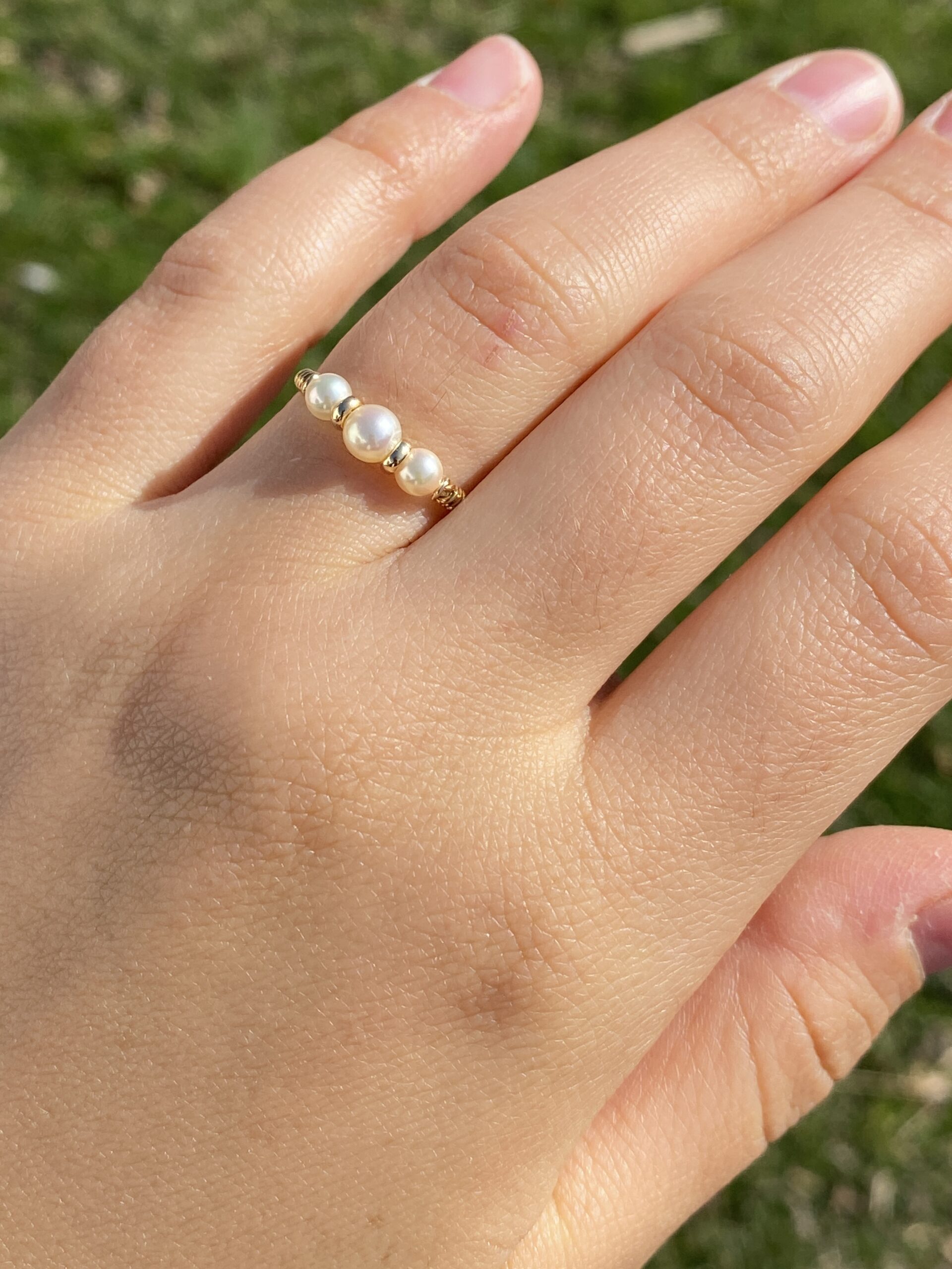 The Asolo: Triple Pearl Ring in Yellow Gold - Image 9