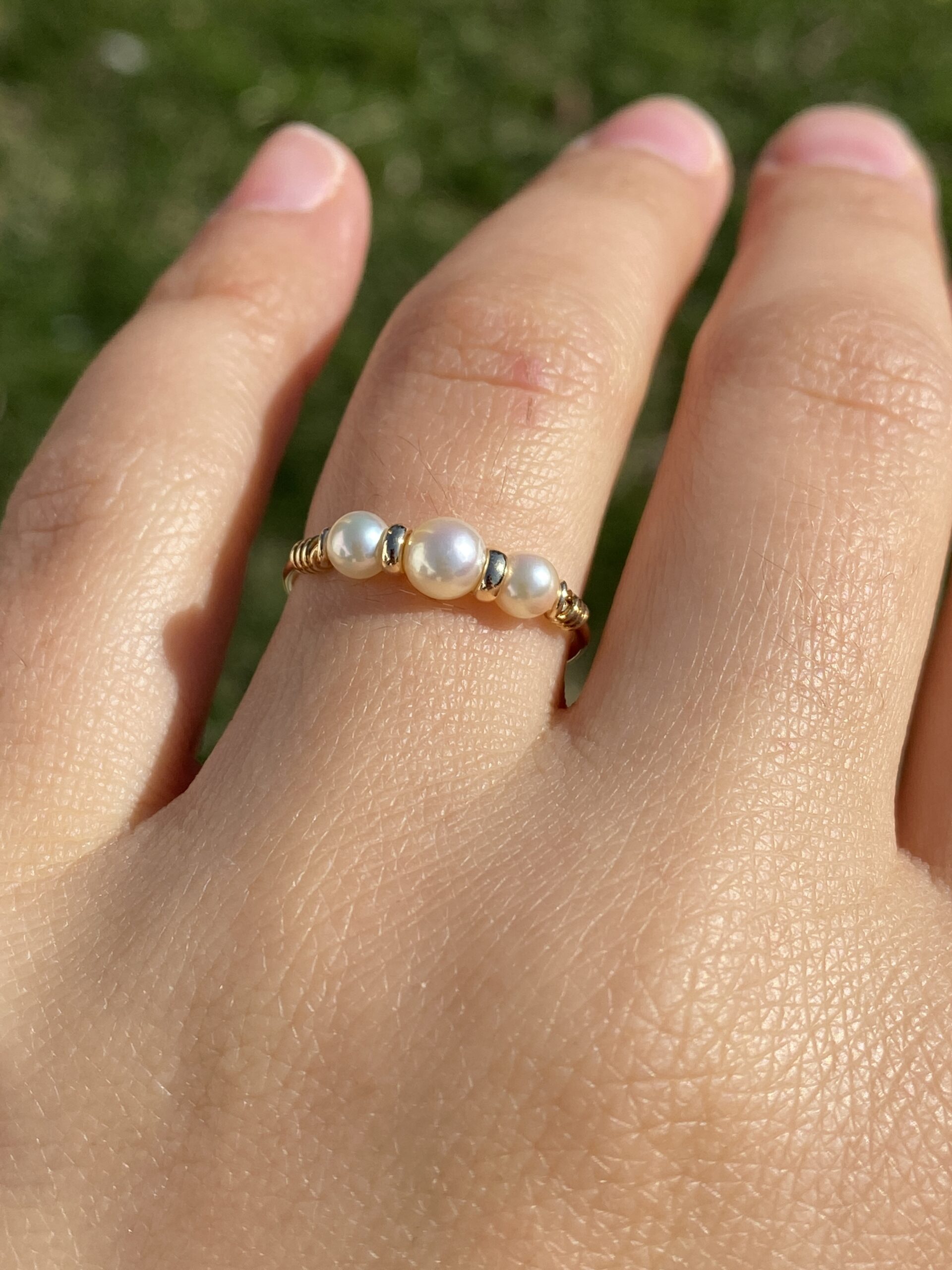 The Asolo: Triple Pearl Ring in Yellow Gold - Image 10