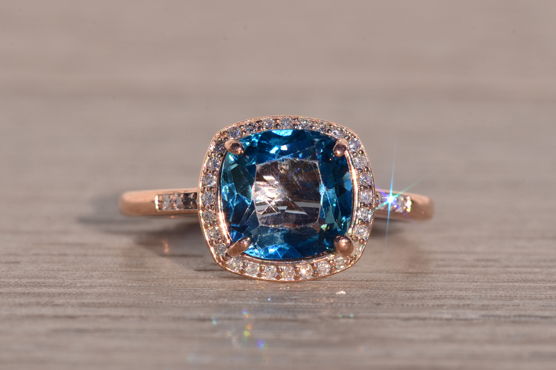 The Arqua: London Blue Topaz and Natural Diamond Ring in Rose Gold - Image 2