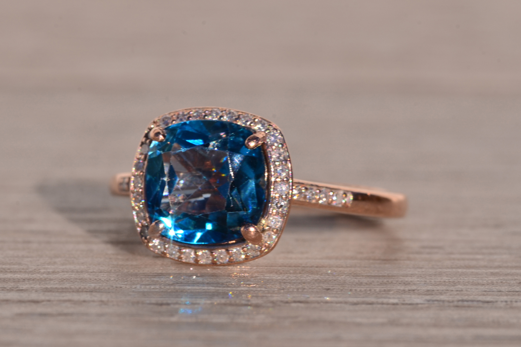 The Arqua: London Blue Topaz and Natural Diamond Ring in Rose Gold - Image 3