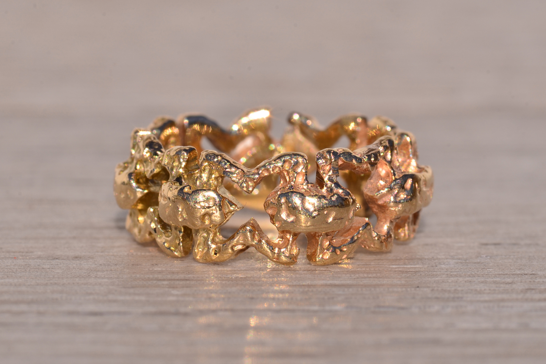 The Miano : Mid Century Yellow Gold Band - Image 3