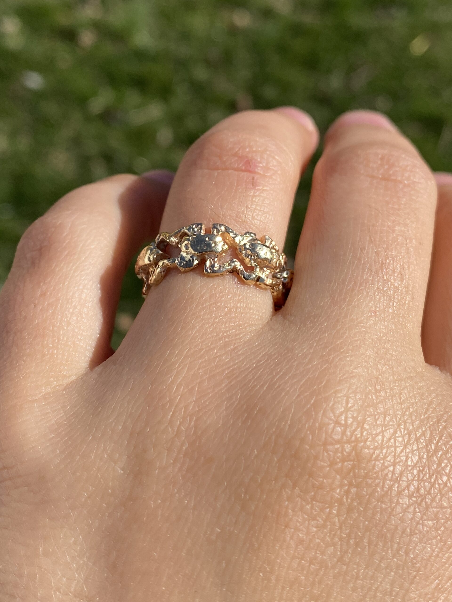 The Miano : Mid Century Yellow Gold Band - Image 7