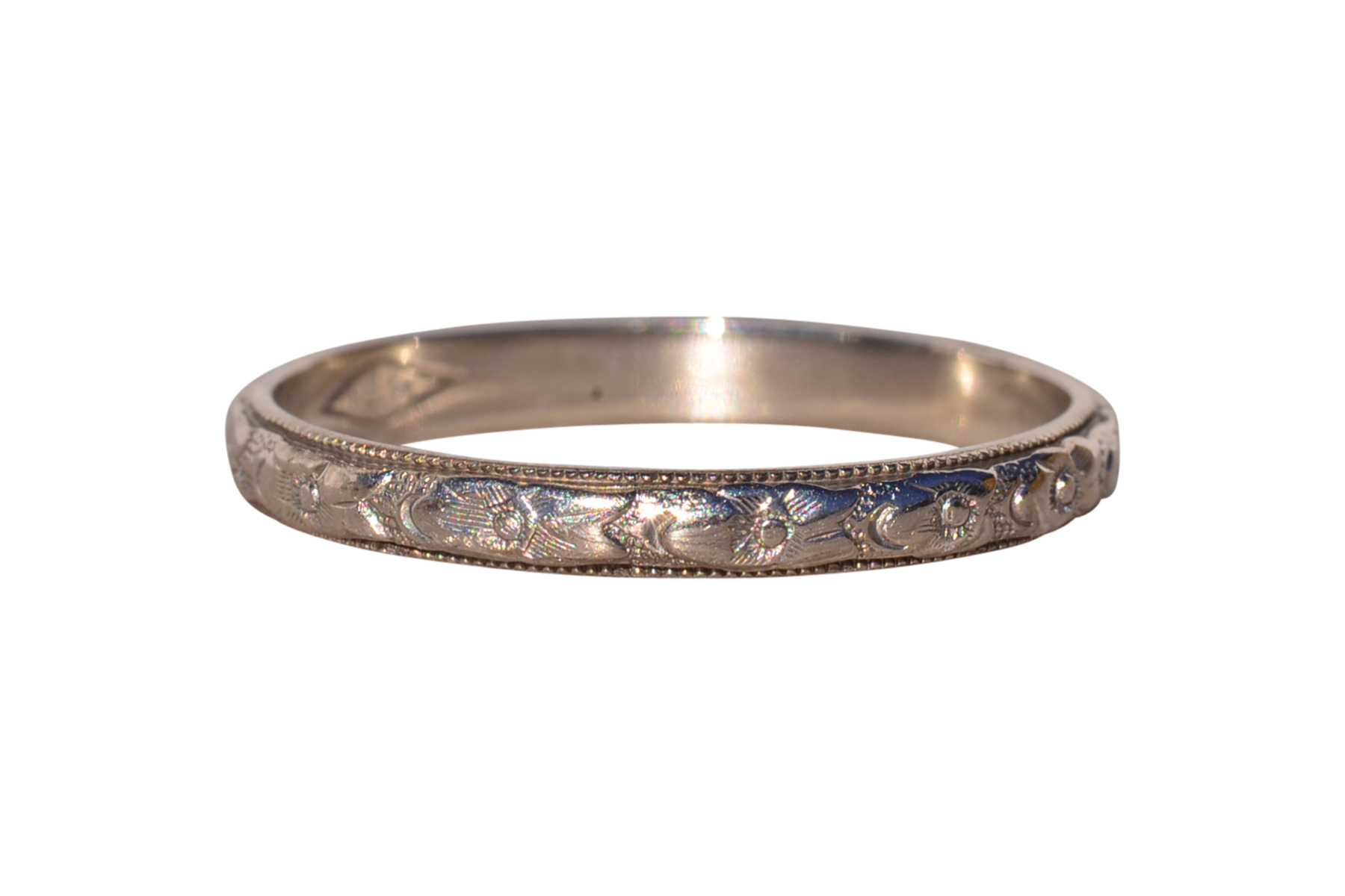 The Eraclae: Antique White Gold Patterned Band