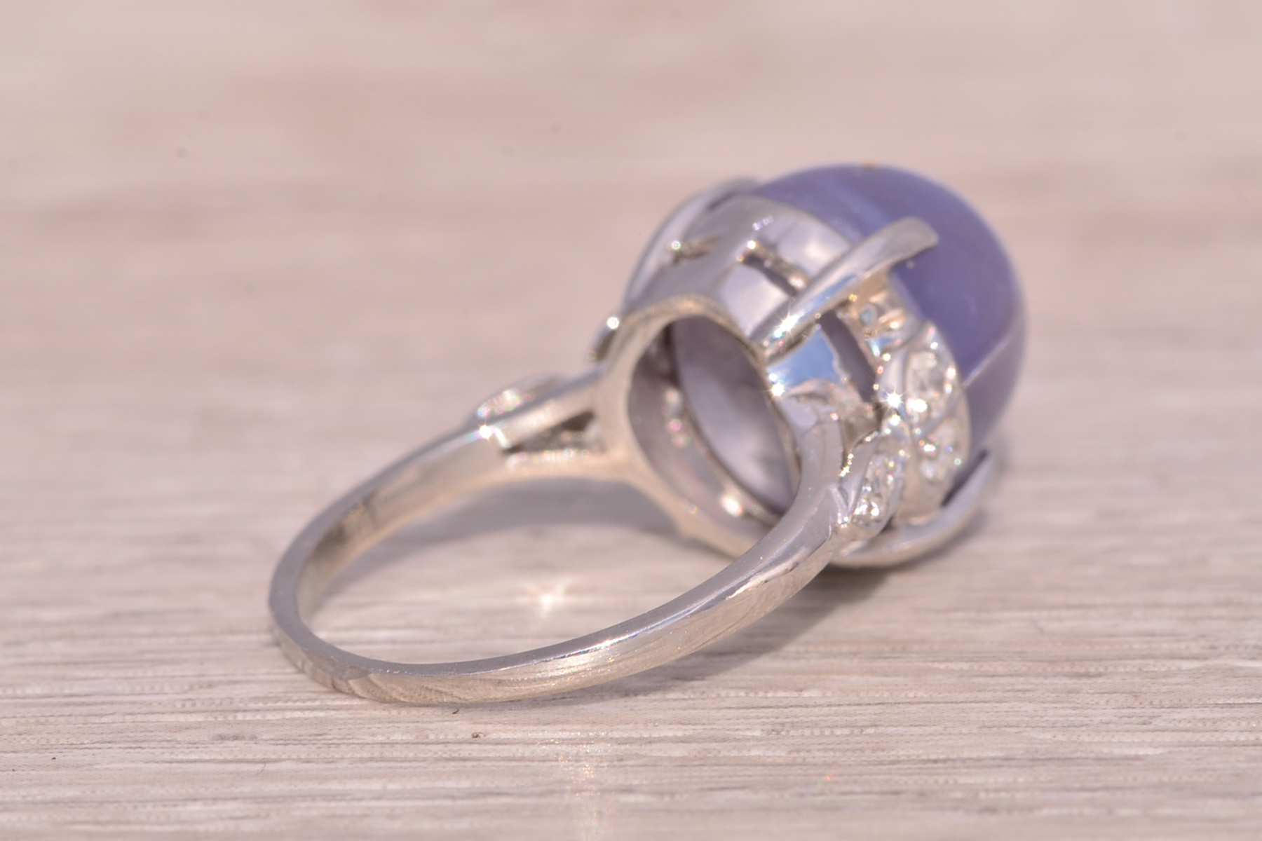 SOLD - The Starry Lavender: Art Deco Star Sapphire and Diamond Ring in Platinum - Image 5