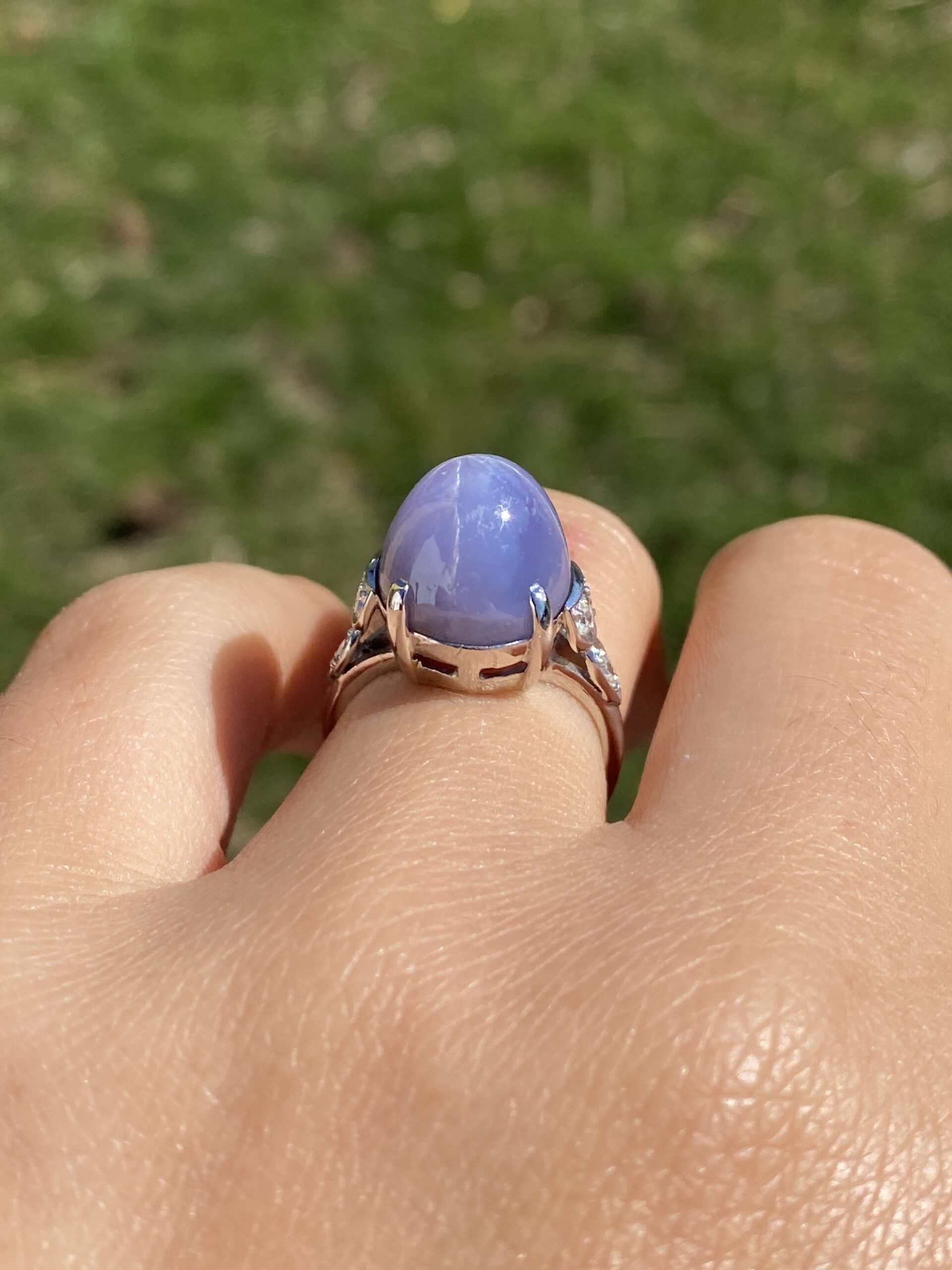 SOLD - The Starry Lavender: Art Deco Star Sapphire and Diamond Ring in Platinum - Image 10