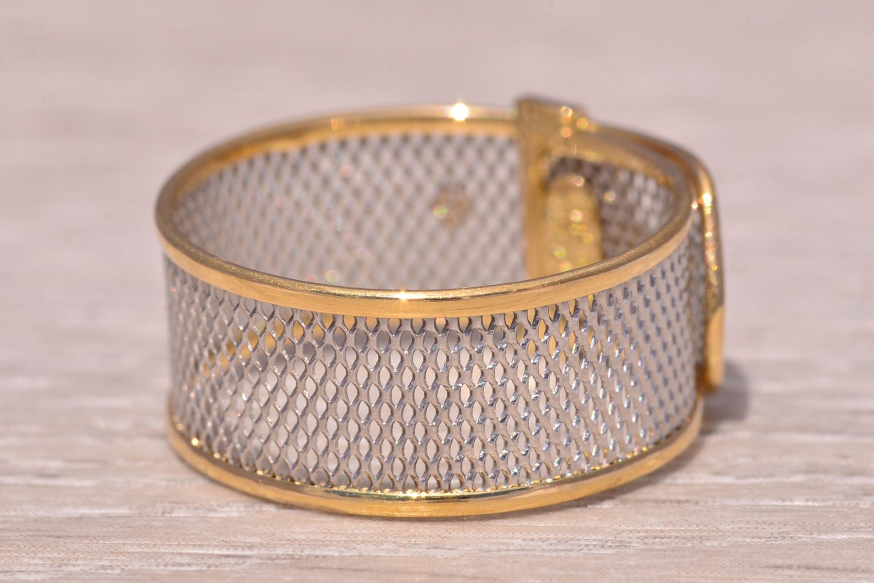 The Milano Mesh: Platinum and Yellow Gold Buckle Ring - Image 5