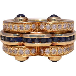 The Royal Layers: Natural Sapphire and Diamond Ring in Yellow Gold