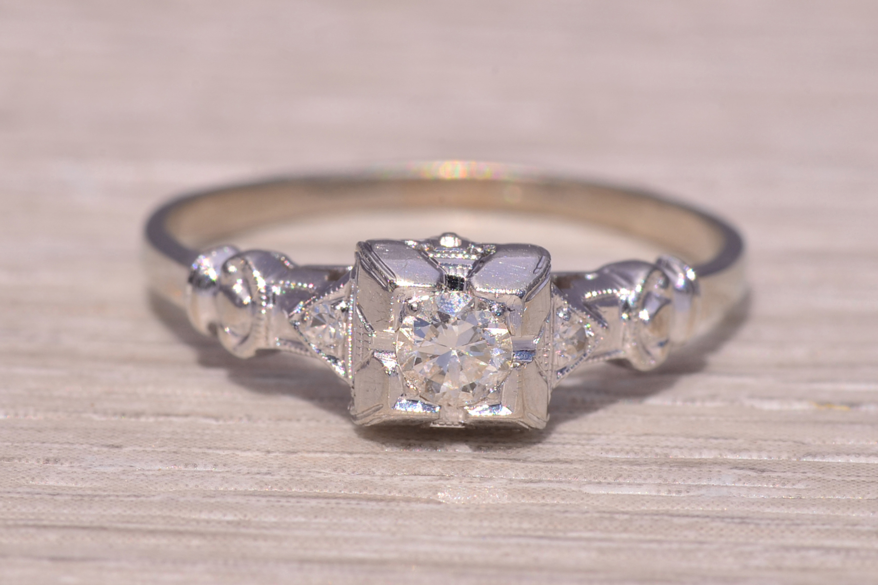 The Deco Petal: Art Deco Era Natural Diamond Ring in White Gold - Image 2