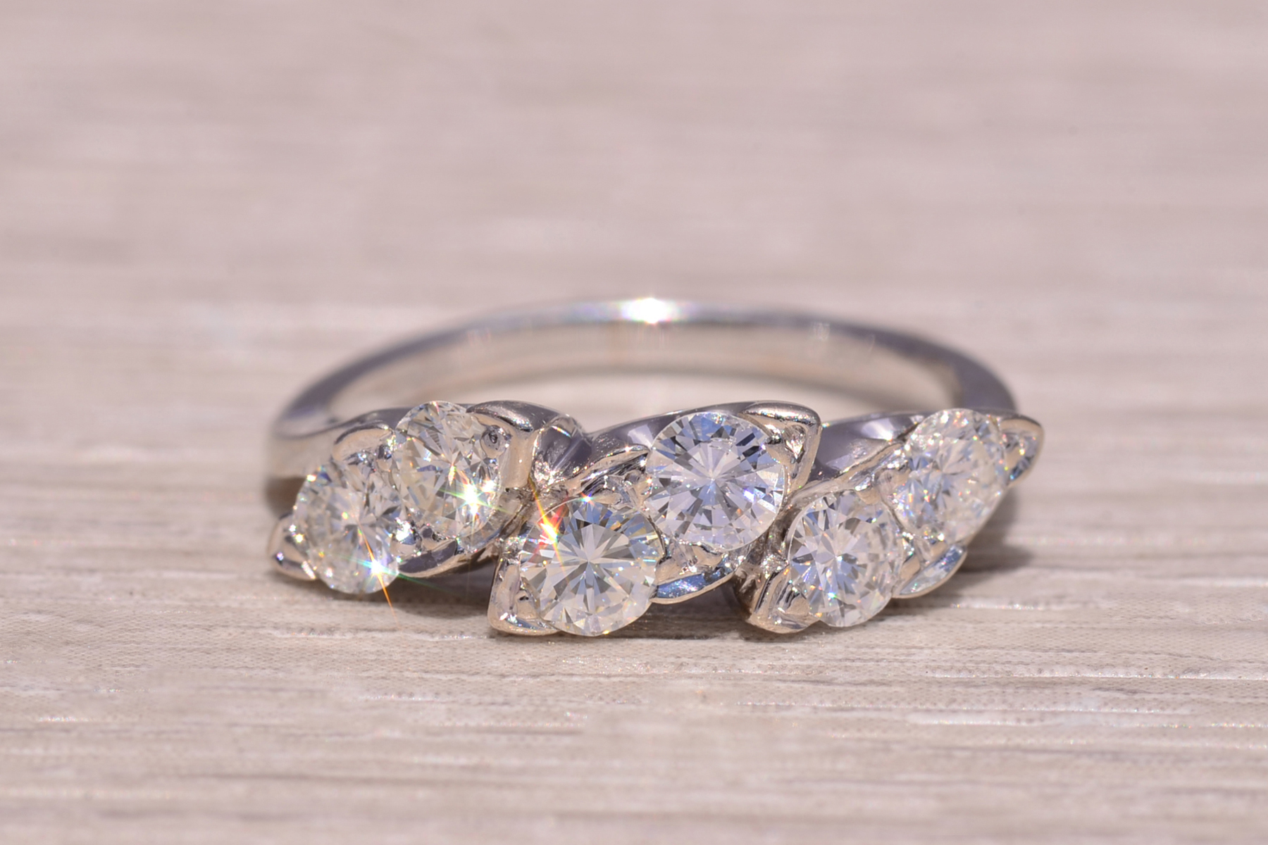 The Starlet: Natural Diamond Ring in White Gold - Image 2