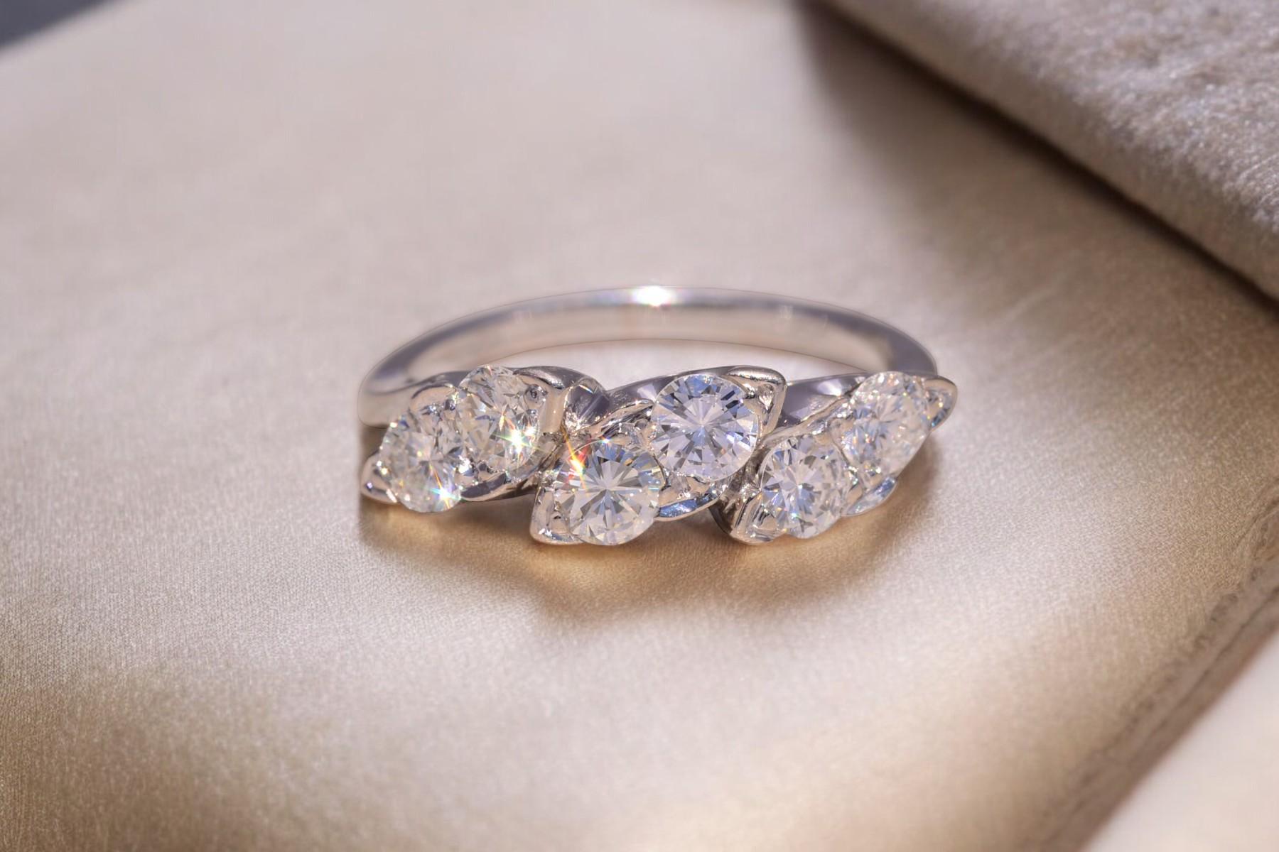 The Starlet: Natural Diamond Ring in White Gold - Image 11