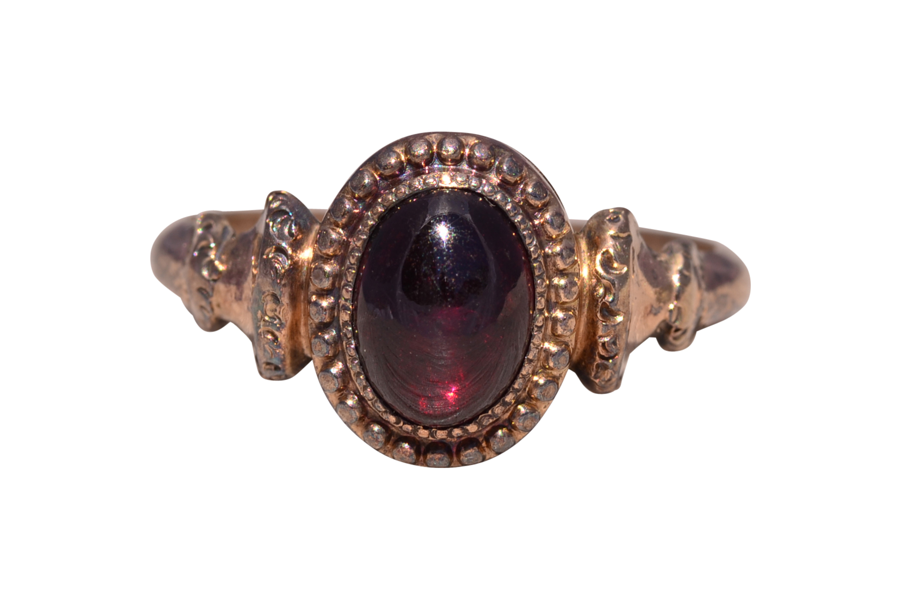 The Crimson Crest: Garnet Cabochon Ring in Yellow Gold