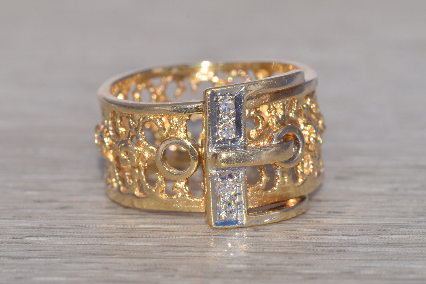 The Buckle Motif: Natural Diamond Ring in Yellow and White Gold - Image 6