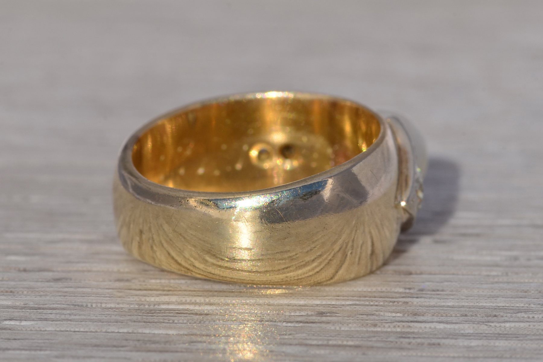 The February Promise: Pearl and Natural Diamond Ring in Yellow Gold - Image 5
