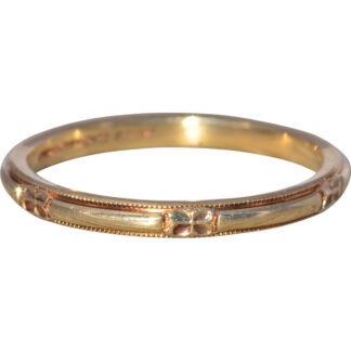 The Art Carved Classic: Vintage Wedding Band in Yellow Gold