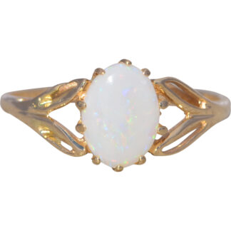 The Opal Reverie: Australian Opal Ring in Yellow Gold