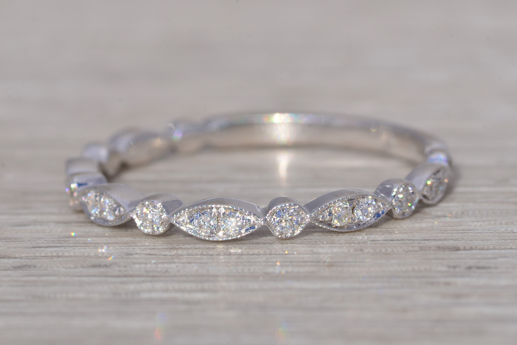 The Whispering Vine: Natural Diamond Band in White Gold - Image 3
