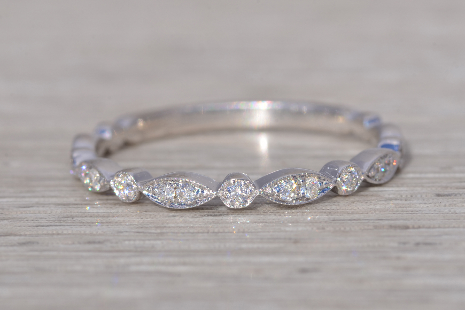 The Whispering Vine: Natural Diamond Band in White Gold - Image 7