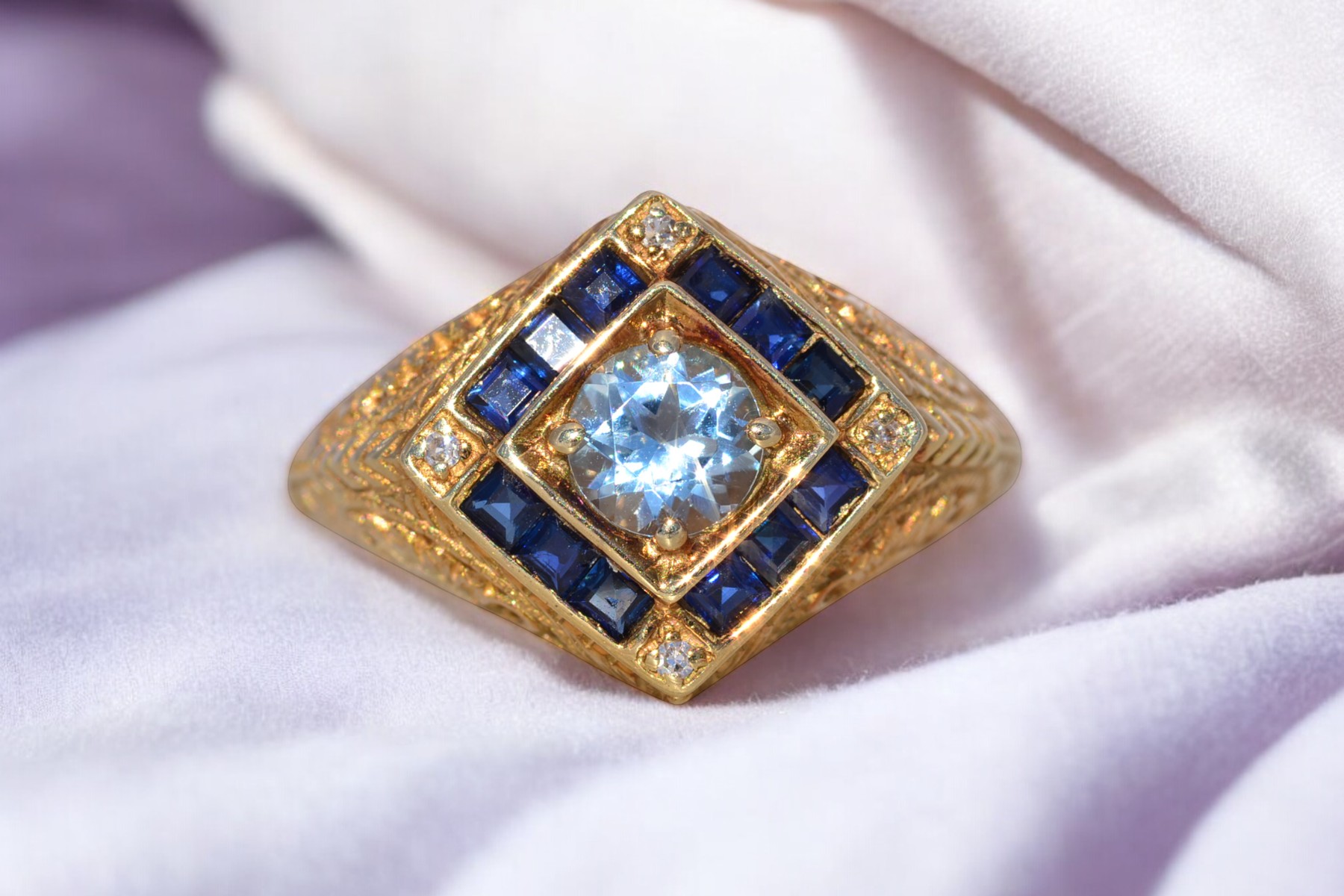 The Deco Revival: Aquamarine, Sapphire, and Natural Diamond Ring in Yellow Gold - Image 11