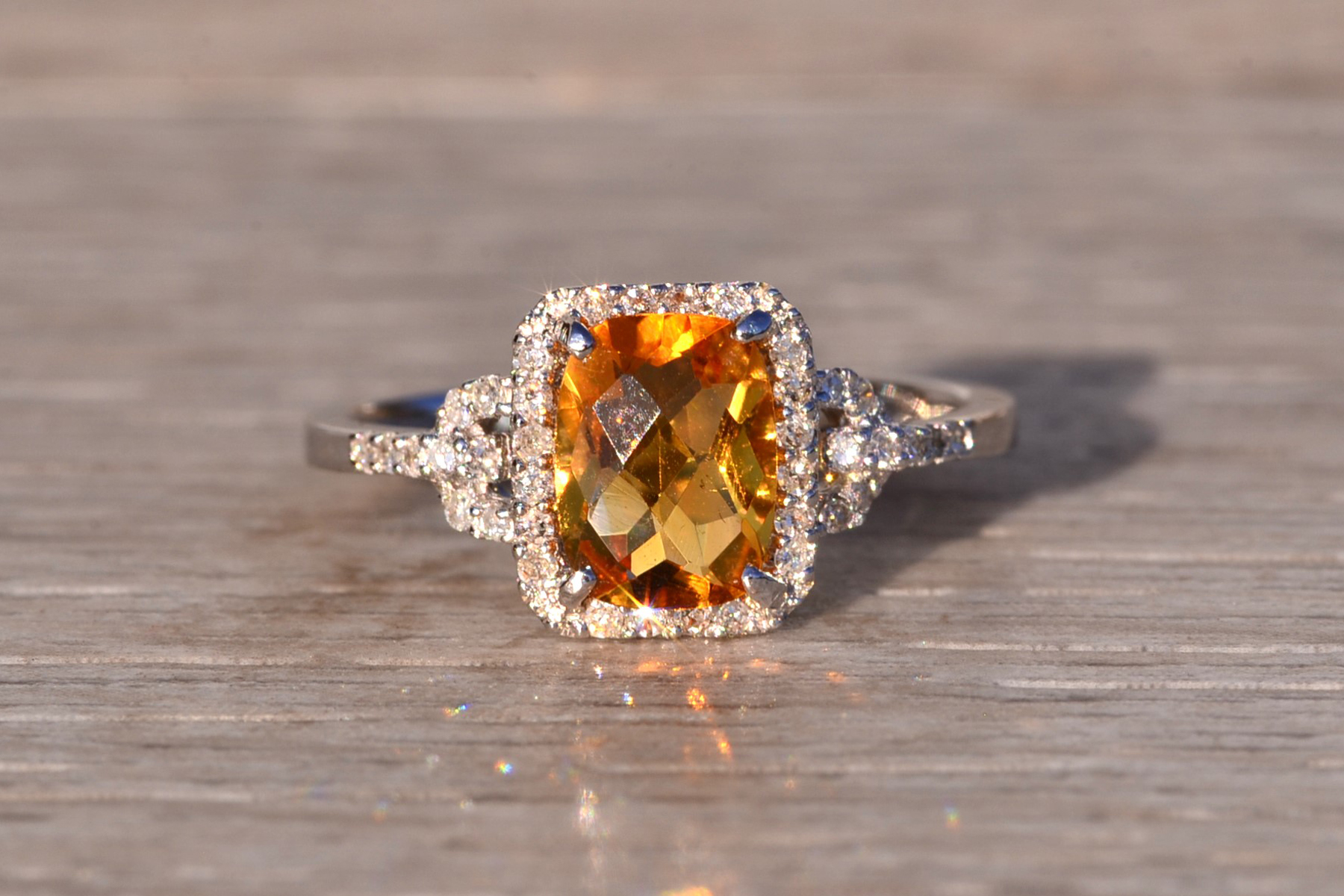 The 21st Avenue: Citrine and Diamond Ring in White Gold - Image 2