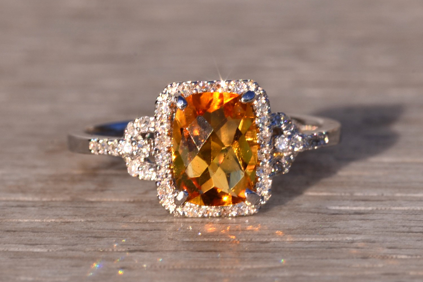 The 21st Avenue: Citrine and Diamond Ring in White Gold - Image 7