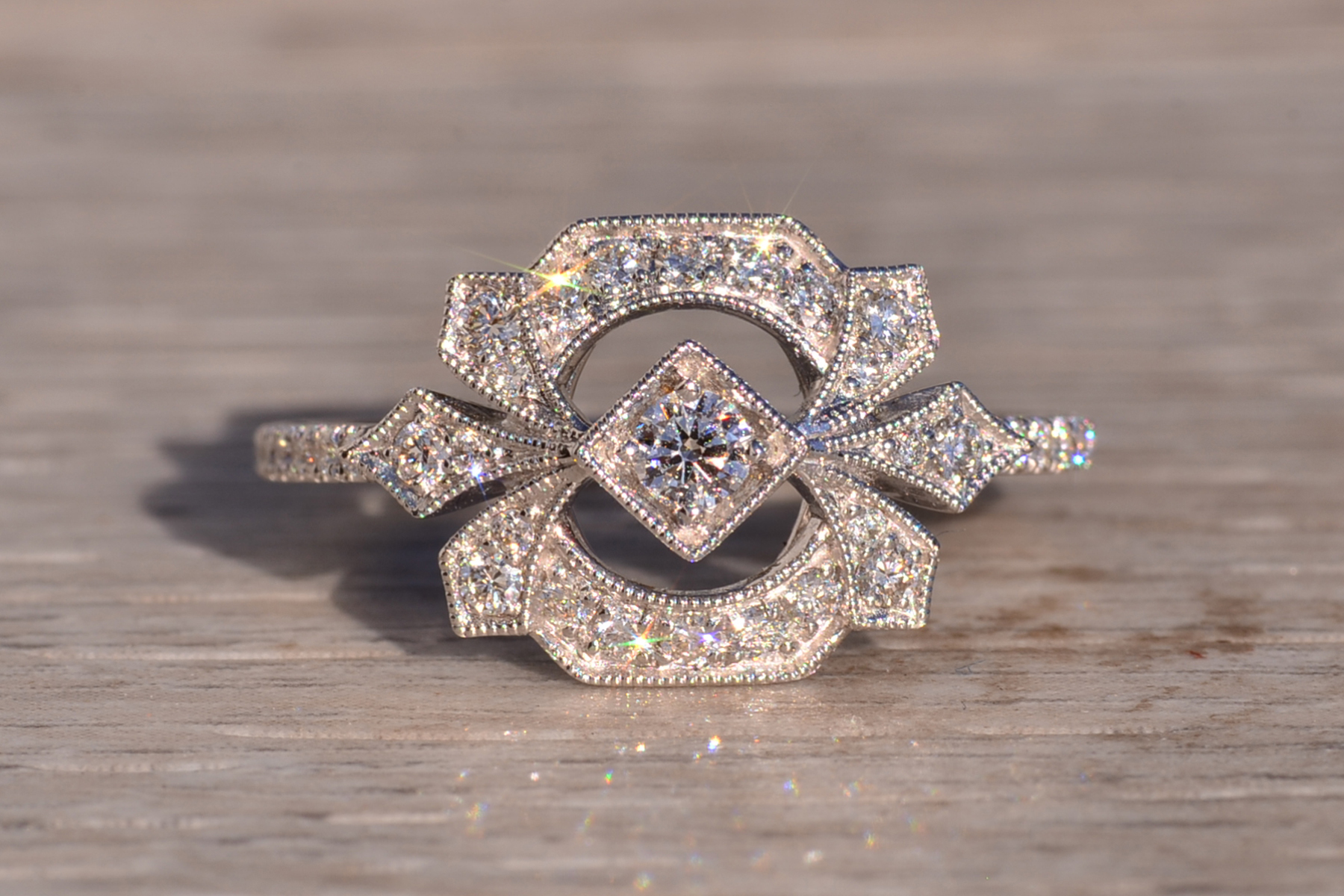 The 39th Avenue: Gabriel & Company Ring with Natural Diamonds - Image 7