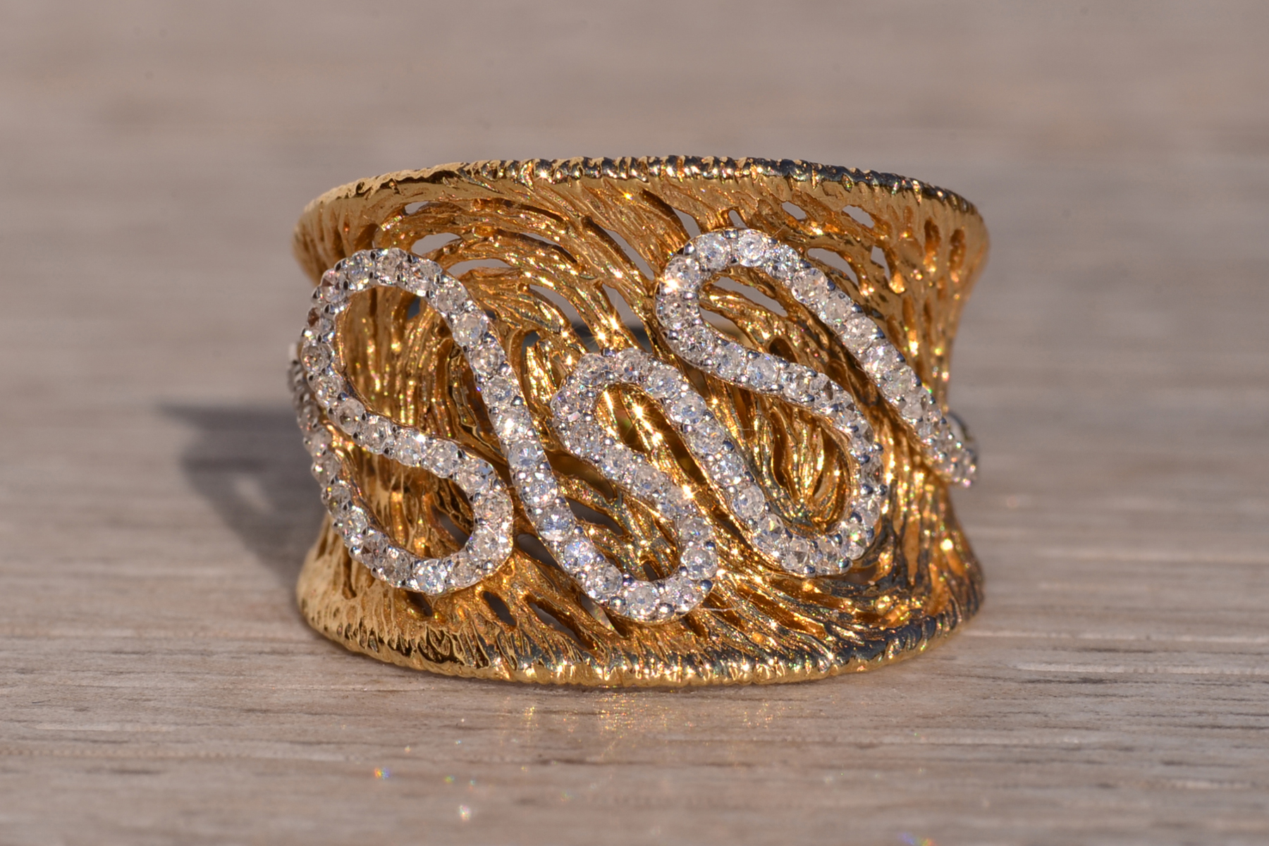 The 69th Avenue: Contemporary Yellow Gold Cocktail Ring set with Natural Diamonds - Image 2