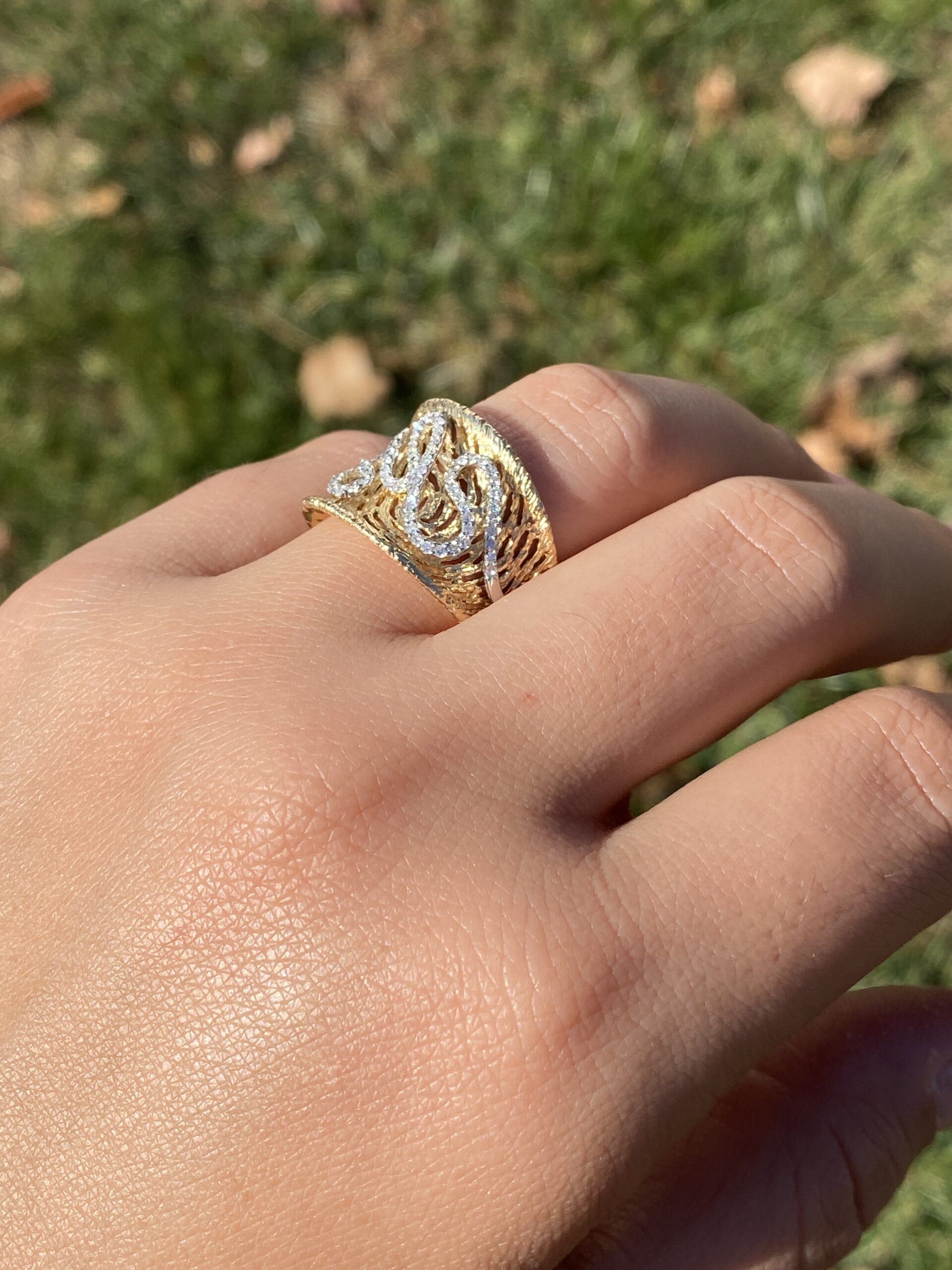 The 69th Avenue: Contemporary Yellow Gold Cocktail Ring set with Natural Diamonds - Image 10